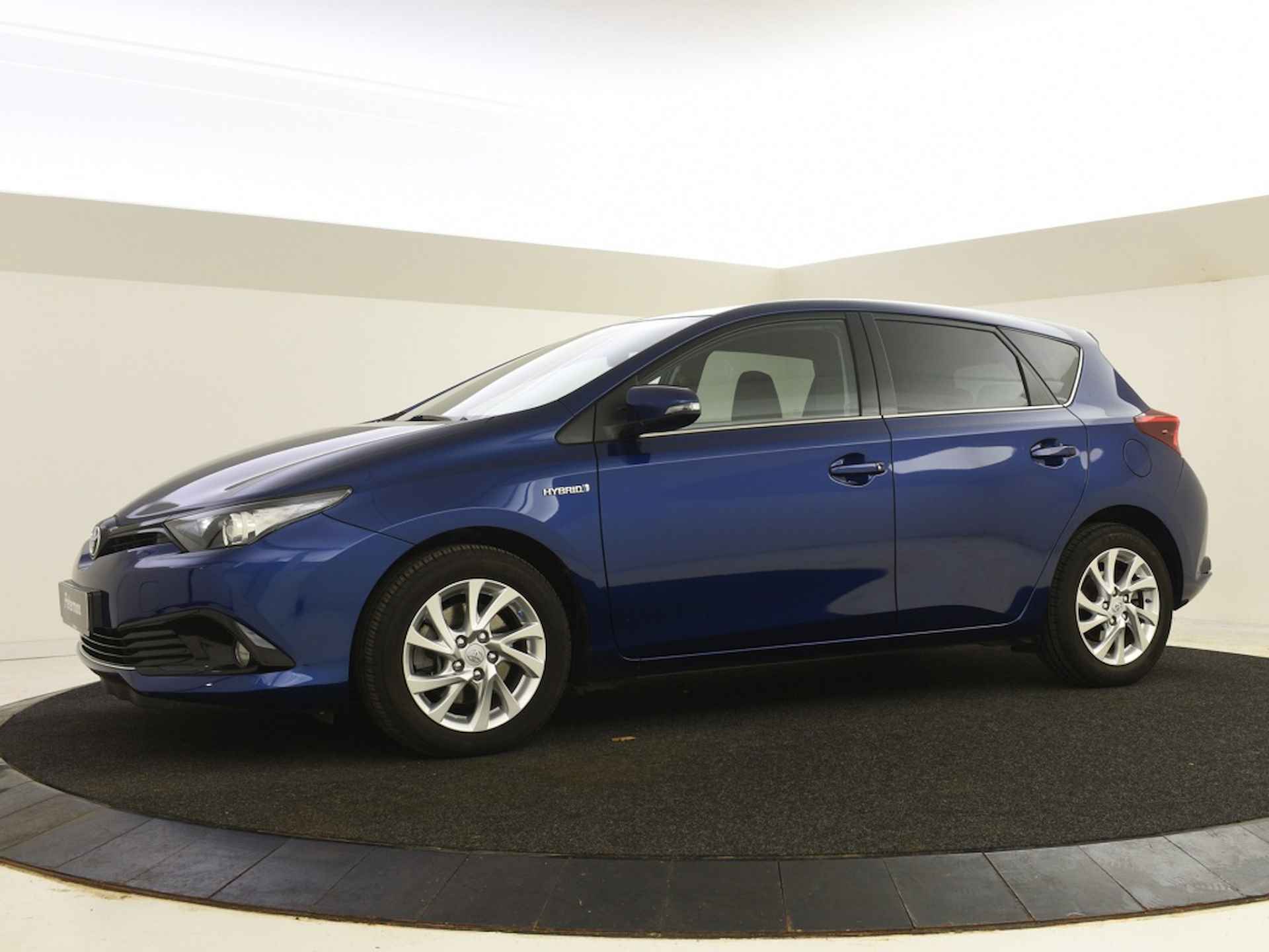 Toyota Auris 1.8 Hybrid Energy + | Navigatie - 4/32