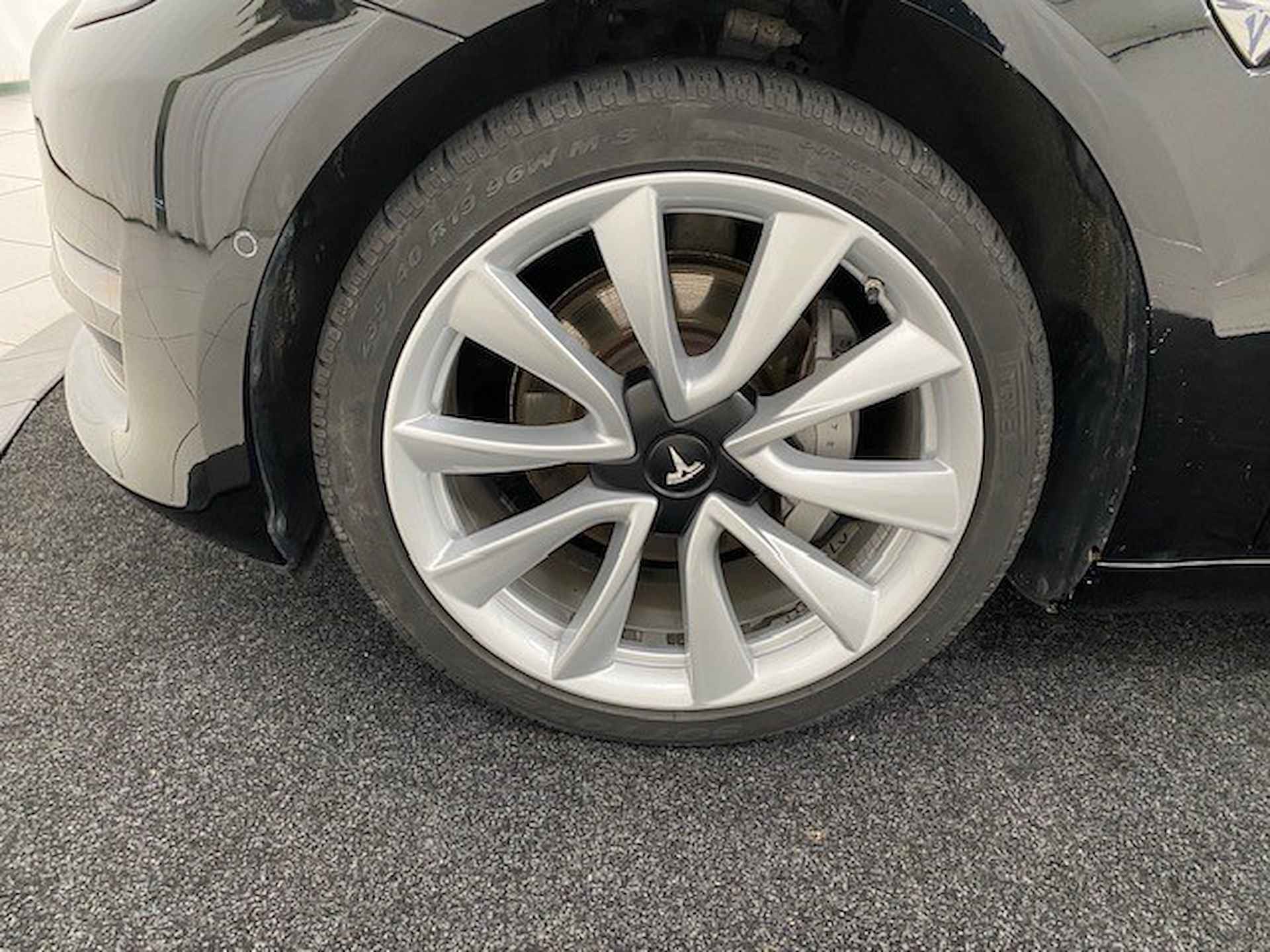 TESLA Model 3 Long-Range RWD - 10/20