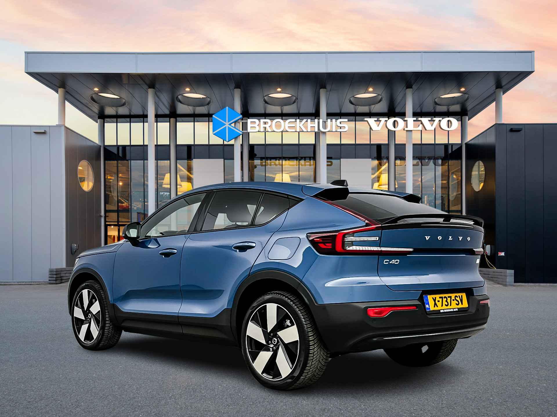 Volvo C40 Ultimate Extended 82 kWh | Pixel LED | 20‘‘ | Nubuck stoelen | Getint glas - 5/29