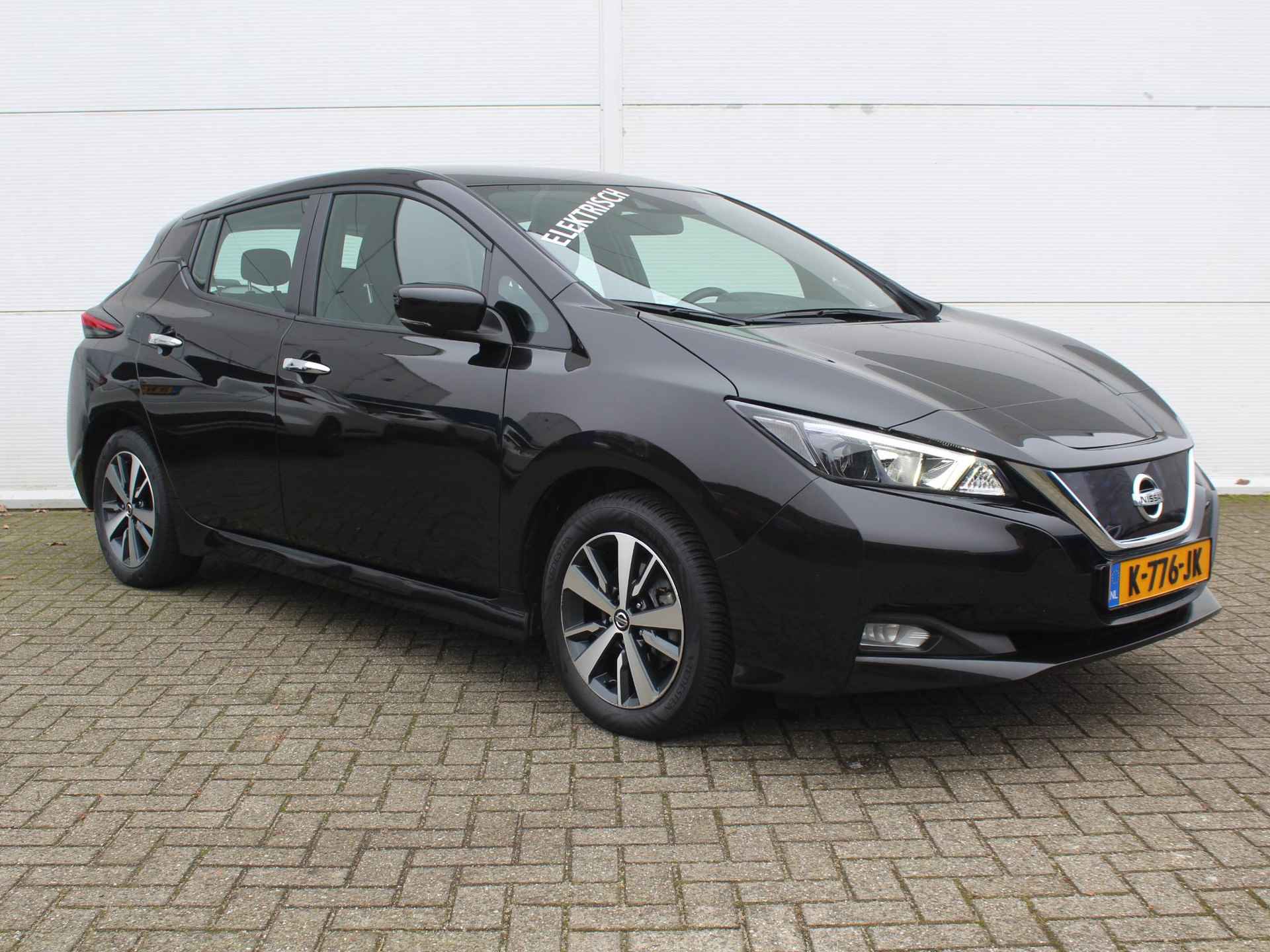 Nissan LEAF Acenta 40 kWh / Trekhaak Afneembaar / Navigatie + Apple Carplay/Android Auto / Climate Control / Cruise Control Adaptief / Keyless Entry & Start / - 18/41