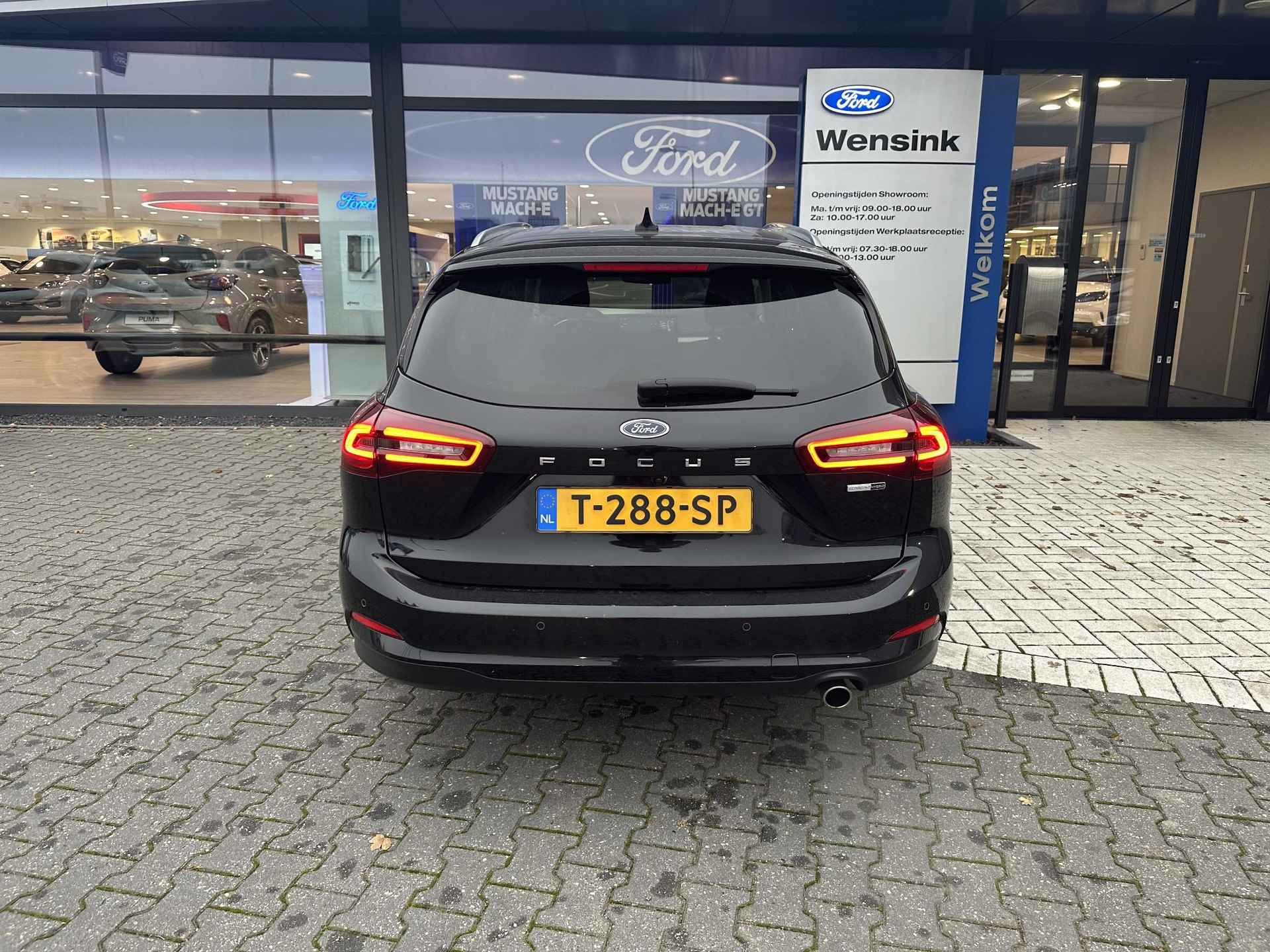 Ford Focus Wagon 1.0 EcoBoost Hybrid Titanium | Parkeercamera | Winterpack | Draadloos CarPlay | Climate Control | - 7/28