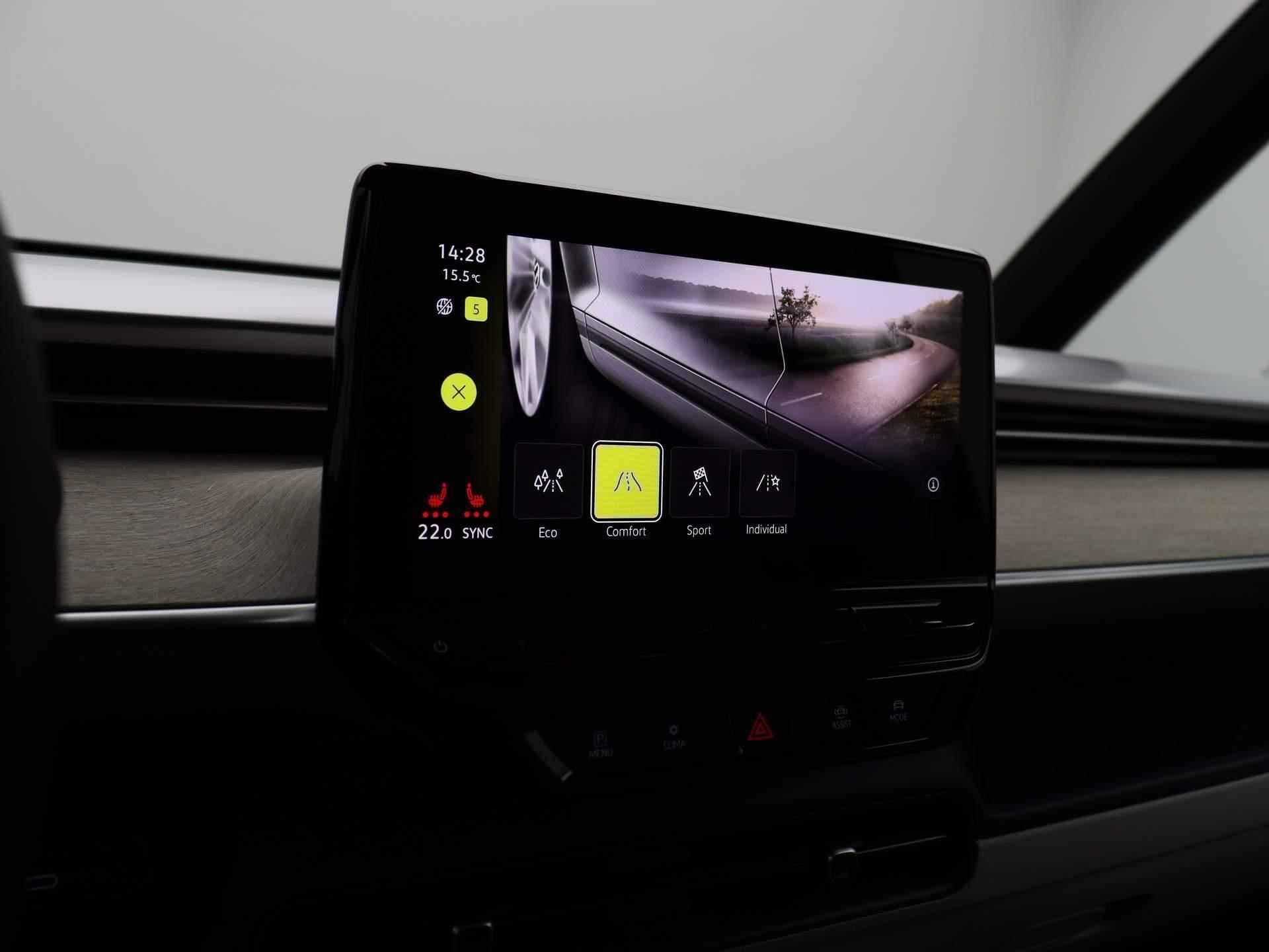 Volkswagen ID. Buzz Pro 77kWh 204 PK | Automaat | Navigatie | LED Matrix | Trekhaak | Apple carplay | Android auto | Keyless | Parkeersensoren | Camera | Stoelverwarming | - 35/47