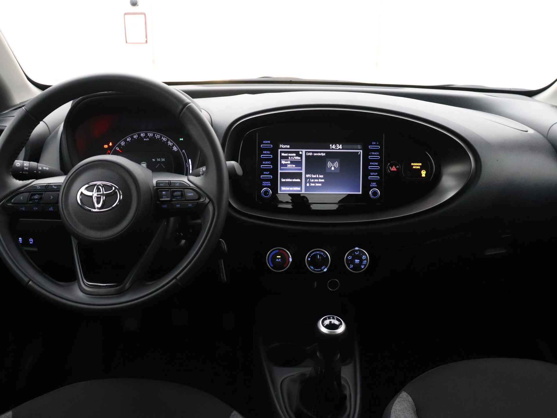 Toyota Aygo X 1.0 VVT-i MT play | Airco | Camera | Apple Carplay/Android Auto | - 6/41