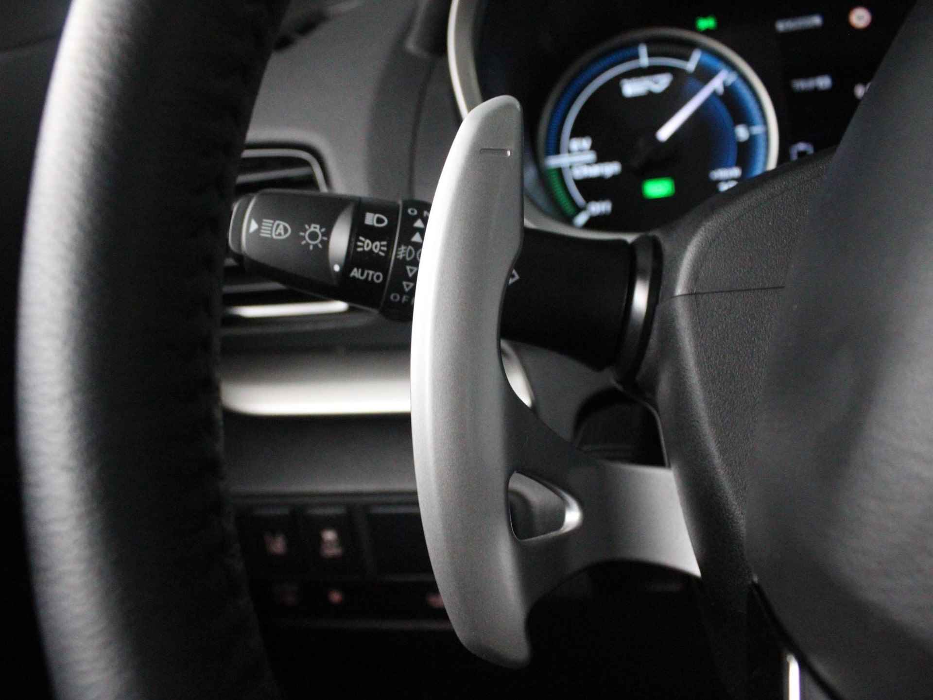 Mitsubishi Eclipse Cross 2.4 PHEV Intense+ | Navigatie | 18" LM Velgen | Apple Carplay / Android Auto | Stoelverwarming | - 24/47