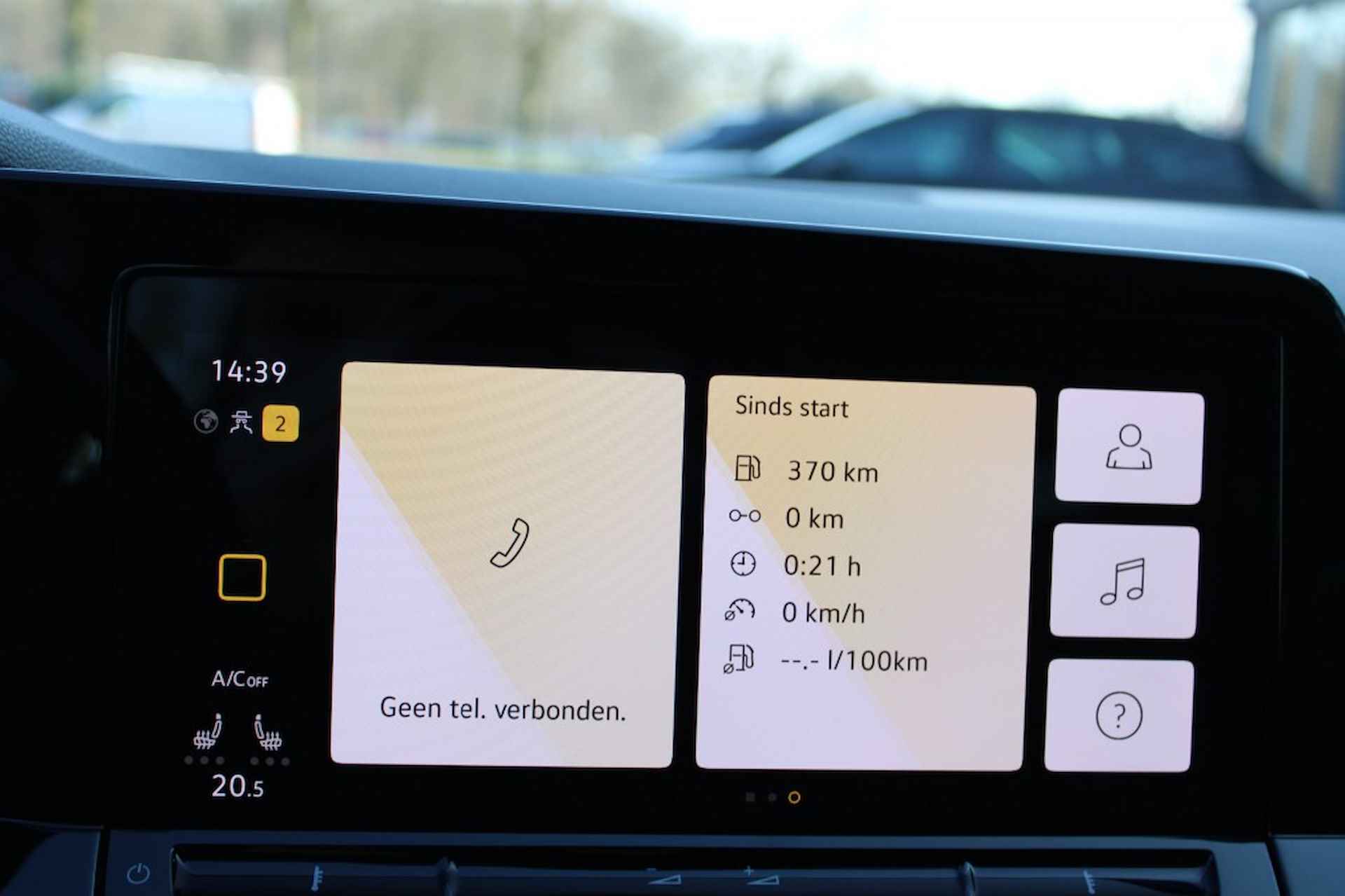 VOLKSWAGEN Golf 1.5 E/TSI LIFE Business Navi groot Climate DAB Camera NW.ST. - 31/44