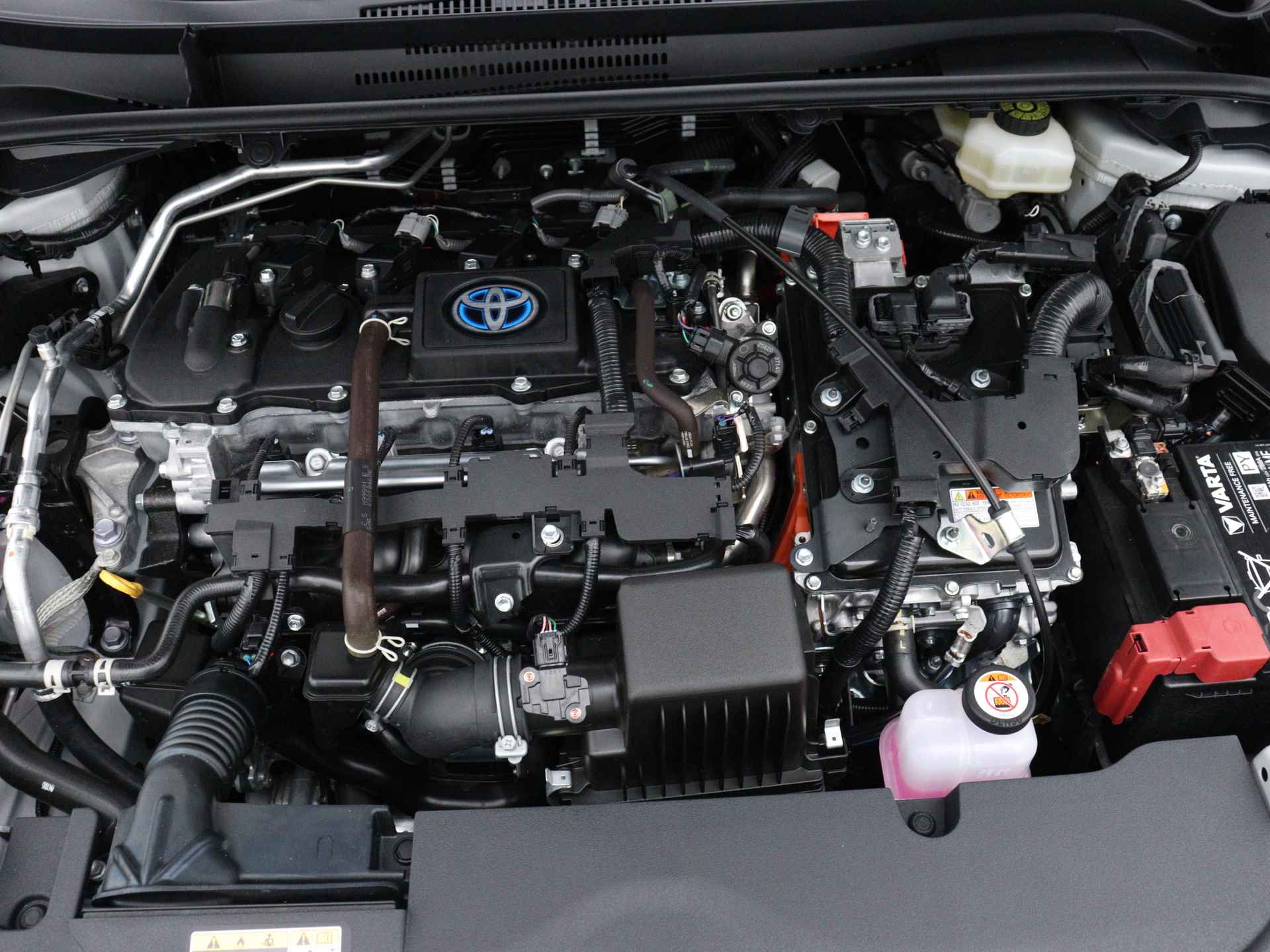 Toyota Corolla Hybrid 140 GR Sport - 42/46