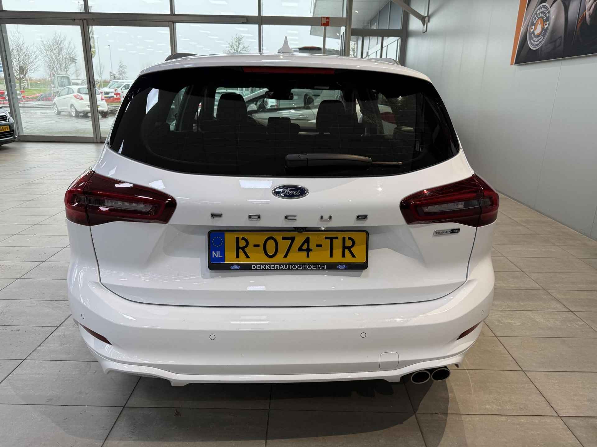 Ford Focus Wagon 1.0 EcoBoost Hybrid ST Line - 6/32