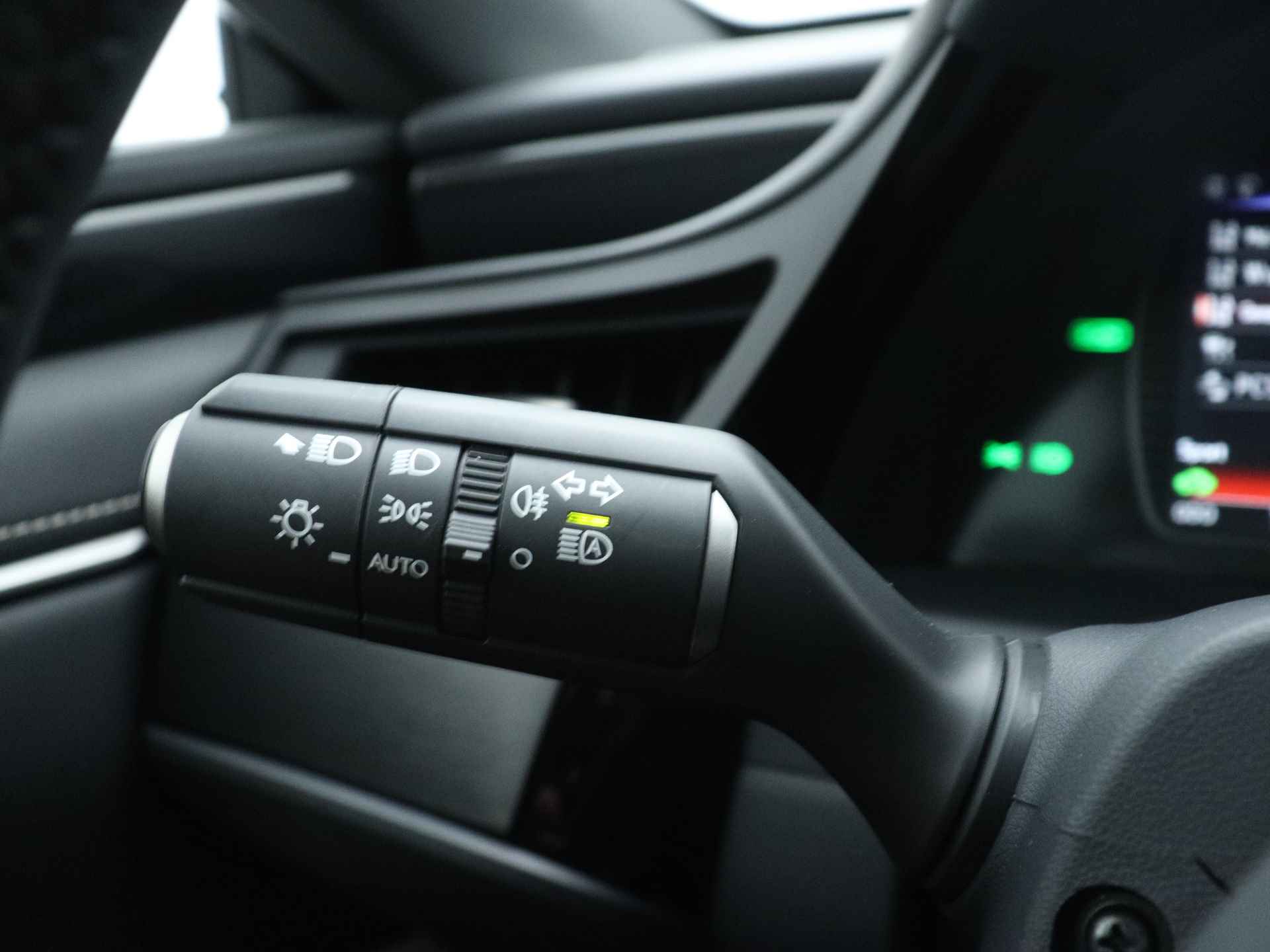 Lexus ES 300h Business Line | Achteruitrijcamera | Climate Control | Parkeersensoren | PhoneConnect | - 24/47