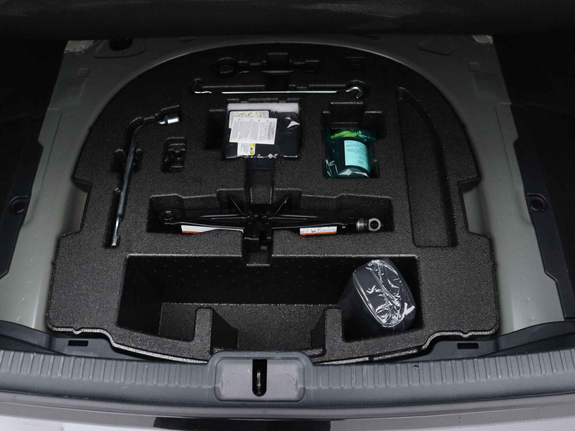 Lexus ES 300h Business Line | Achteruitrijcamera | Climate Control | Parkeersensoren | PhoneConnect | - 39/47