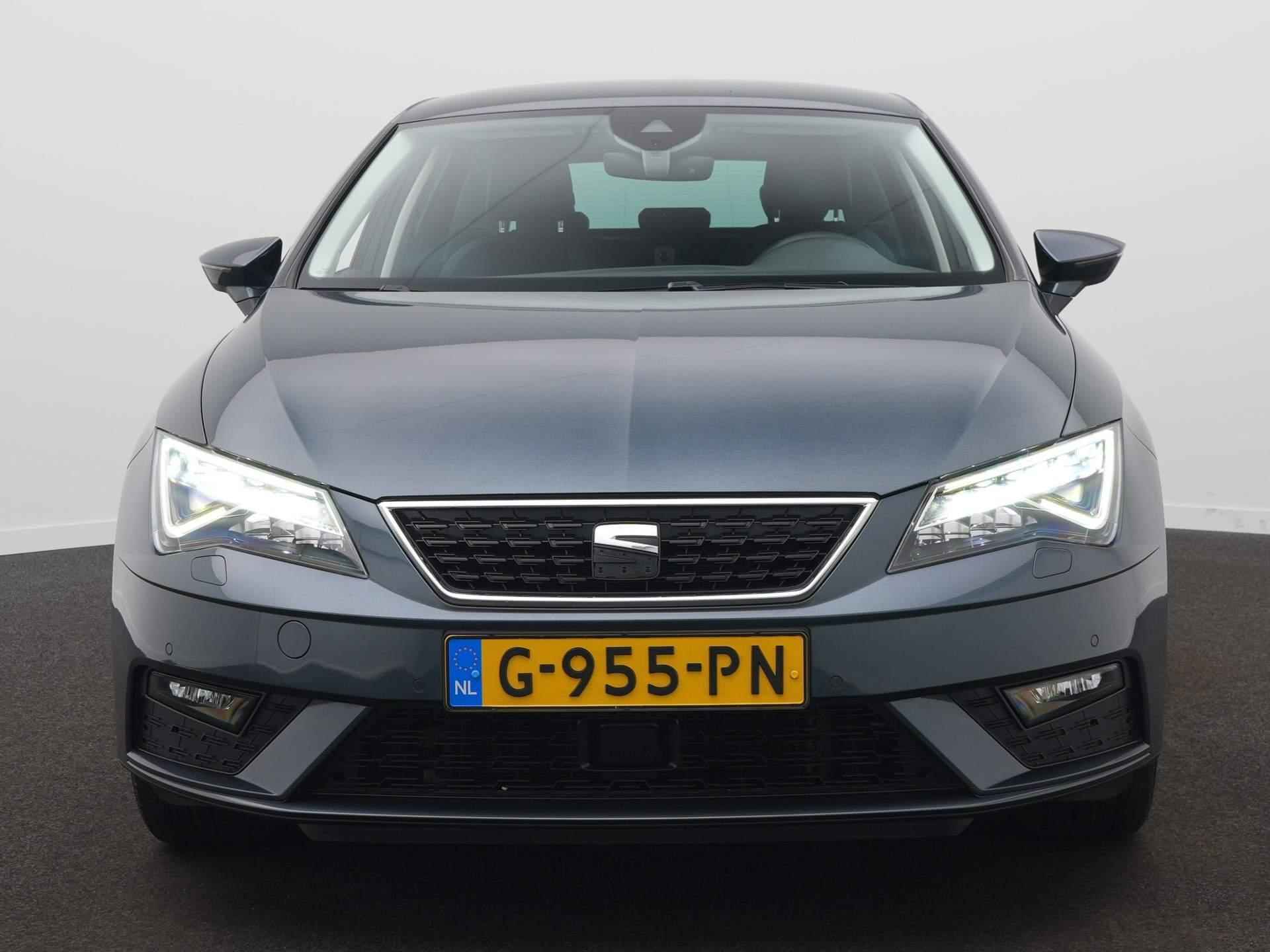 SEAT Leon 1.5 TSI Style Ultimate Edition / Acc / Camera / Beats Audio - 2/44