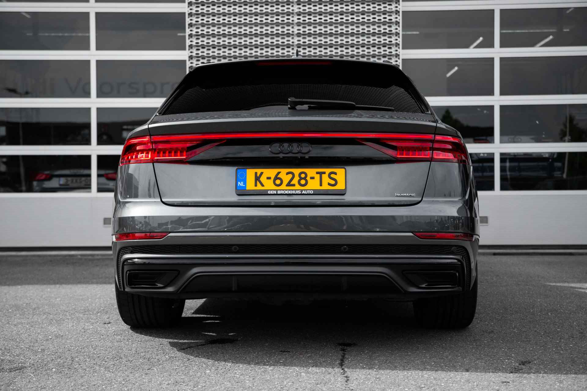 Audi Q8 60 TFSI e 462pk quattro Competition | Panoramadak | Tour | City | Supersportstoelen | Keyless | Trekhaak - 5/70