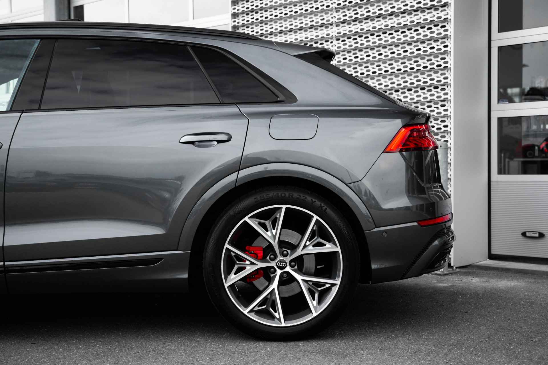 Audi Q8 60 TFSI e 462pk quattro Competition | Panoramadak | Tour | City | Supersportstoelen | Keyless | Trekhaak - 25/70