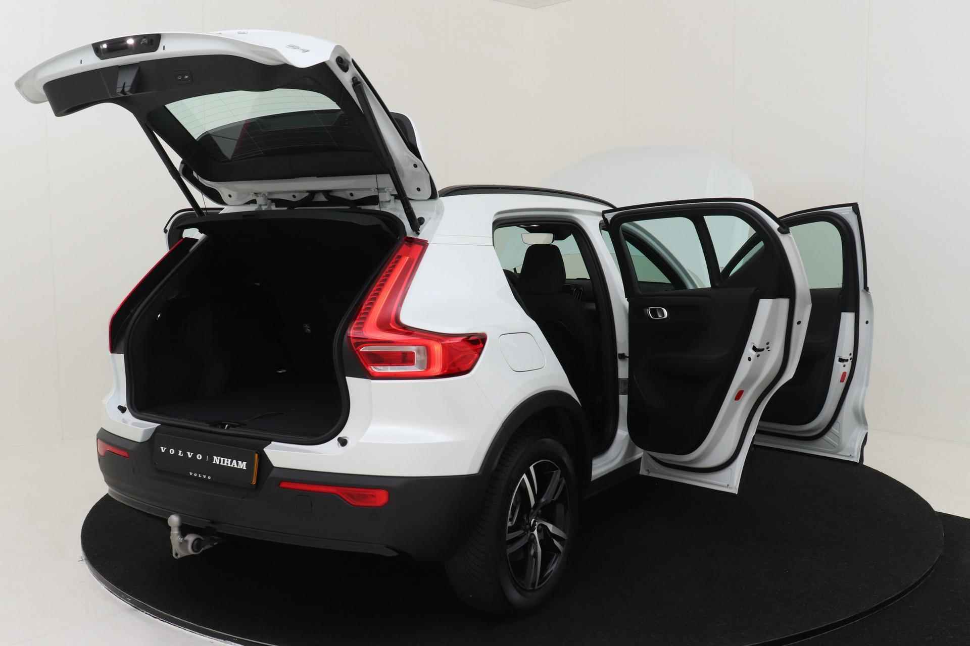 Volvo XC40 B4 (M-HYBRID) PLUS DARK -CAMERA|ADAP.CRUISE|VERW.VOORRUIT|TREKHAAK - 42/55