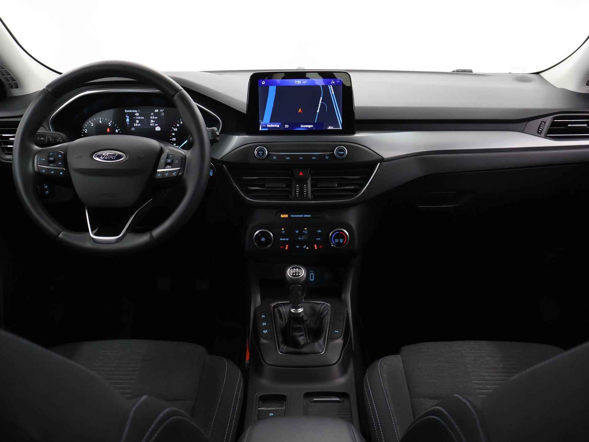 Ford Focus Wagon 1.0 EcoBoost Active Business | Navigatie | Winterpack | Parkeersensoren | Cruise Control | - 9/40