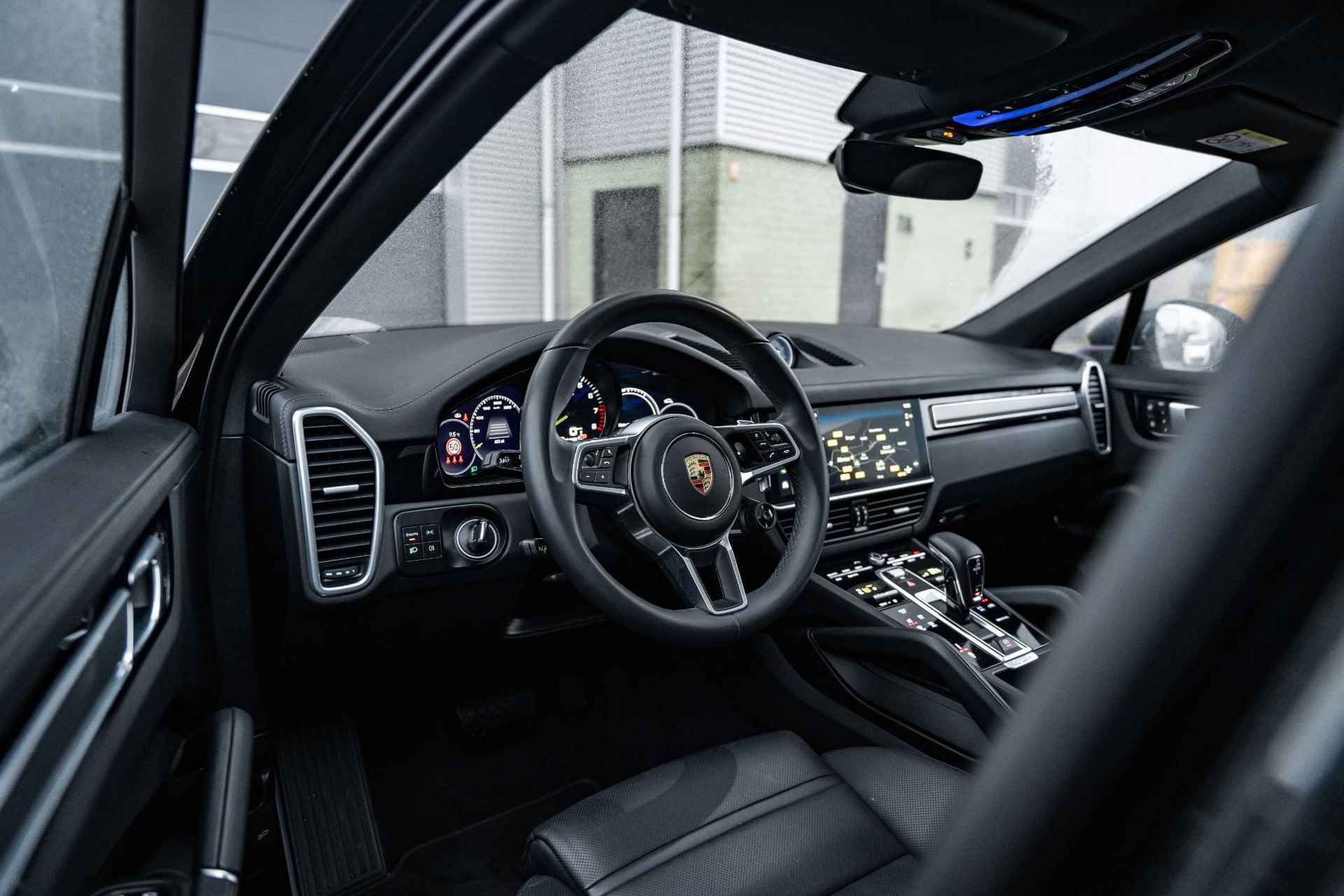 Porsche Cayenne Coupé 3.0 E-Hybrid |Panorama dak |Soft close |Trekhaak |Lucht vering PASM |Sport-uitlaatsysteem |BOSE| - 11/45