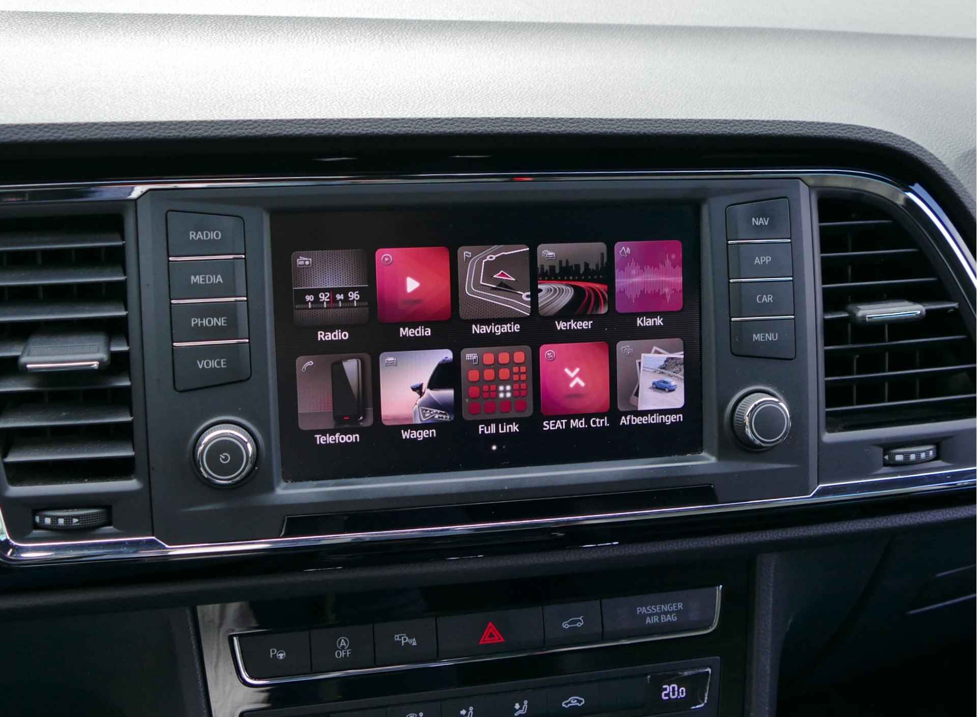 SEAT Ateca 1.4 EcoTSI FR Business Intense | LED koplampen | rondomzicht camera | Apple CarPlay / Android auto - 30/55