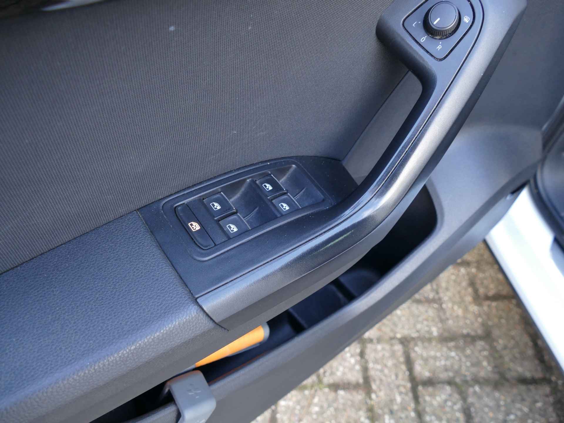 SEAT Ateca 1.4 EcoTSI FR Business Intense | LED koplampen | rondomzicht camera | Apple CarPlay / Android auto - 37/55