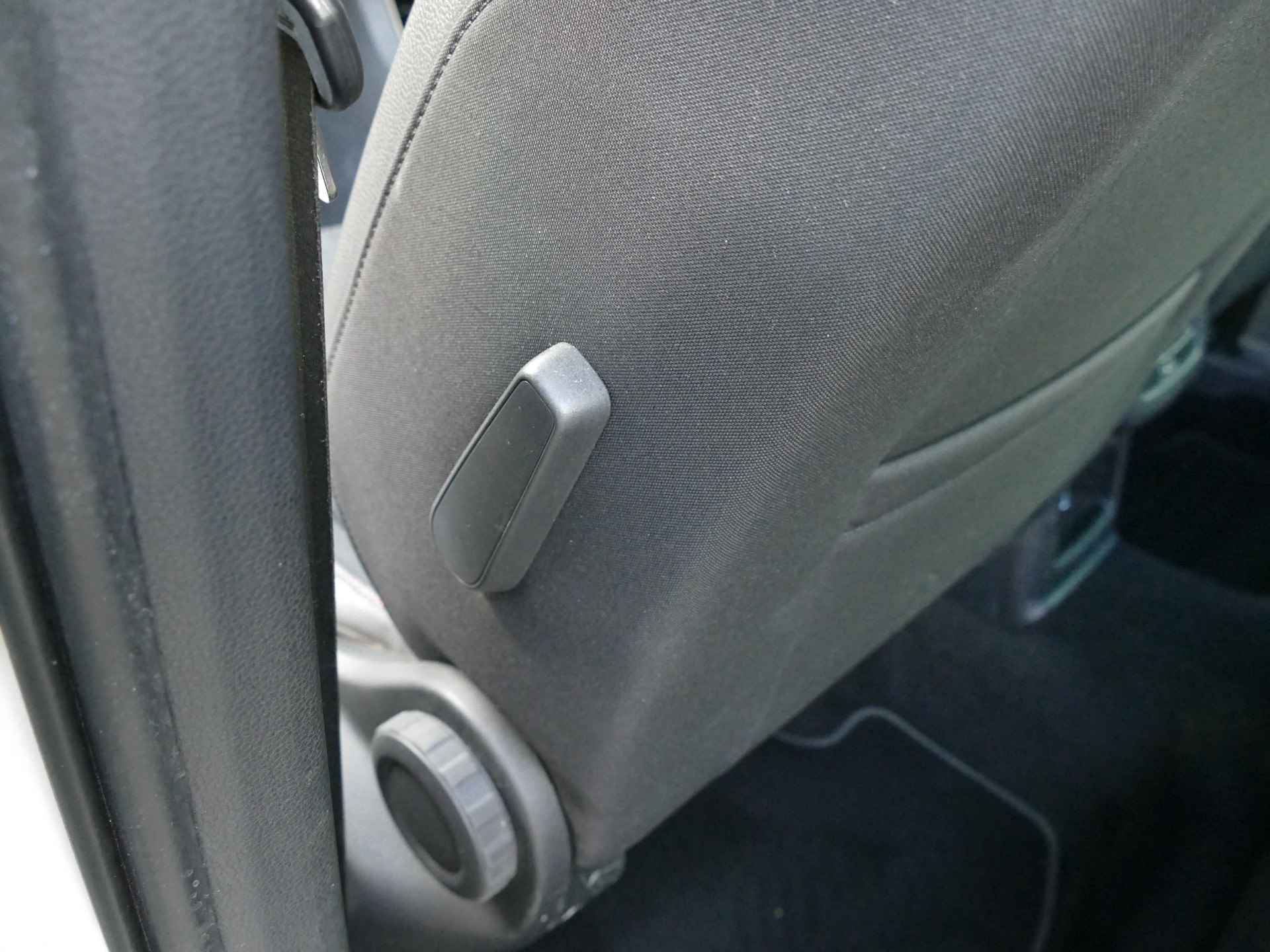 SEAT Ateca 1.4 EcoTSI FR Business Intense | LED koplampen | rondomzicht camera | Apple CarPlay / Android auto - 40/55
