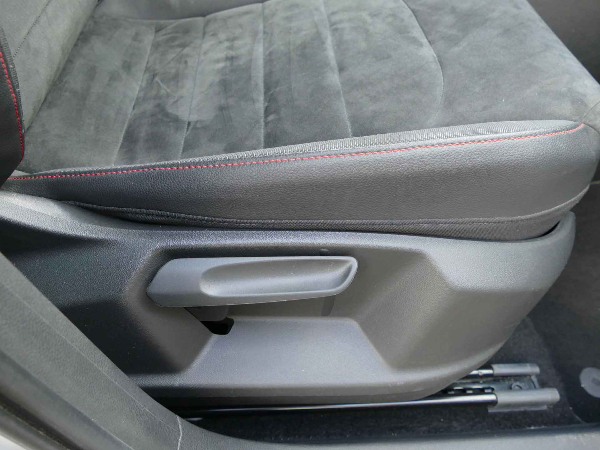 SEAT Ateca 1.4 EcoTSI FR Business Intense | LED koplampen | rondomzicht camera | Apple CarPlay / Android auto - 43/55