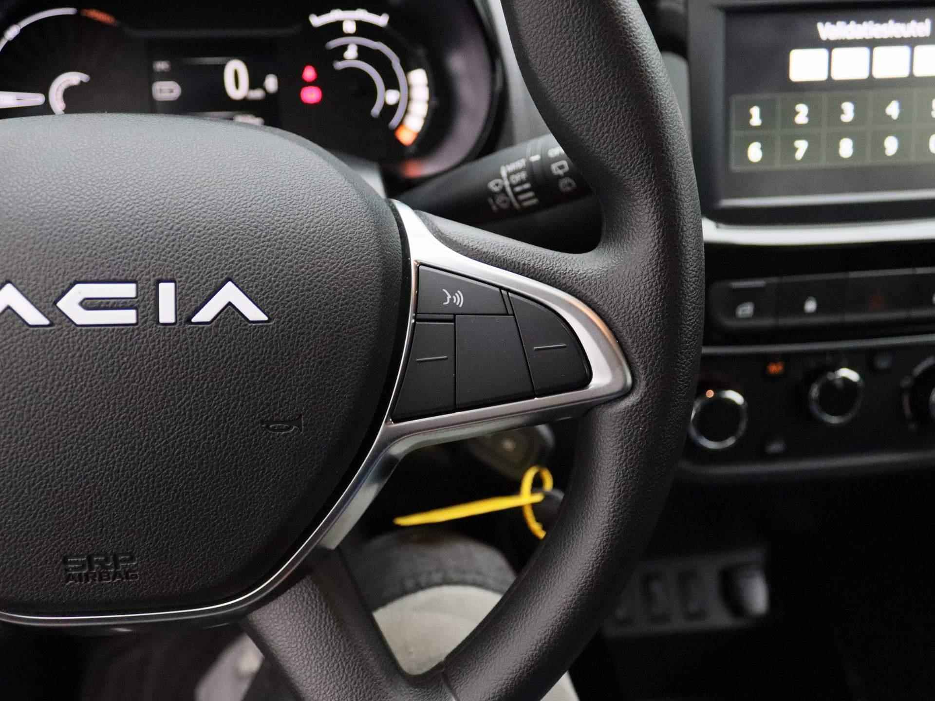 Dacia Spring Expression  | Automaat | Navigatie incl. Apple CarPlay & Android Auto | Airco | Metaalkleur | Parkeersensoren achter met achteruitrijcamera ! - 17/25
