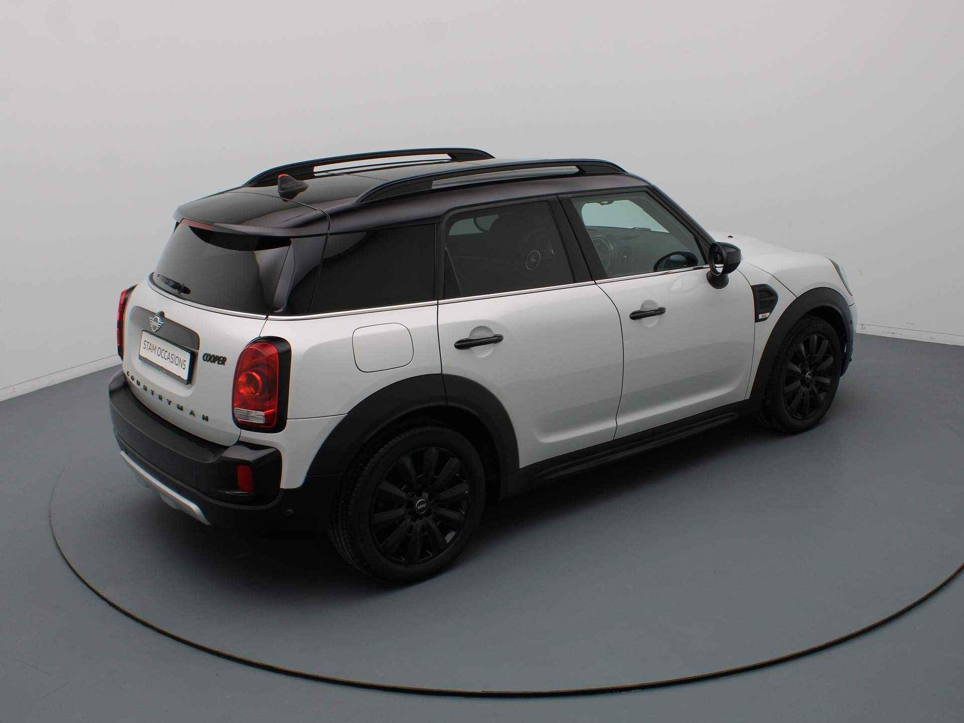 MINI Countryman 136pk Cooper White Silver Edition AUTOMAAT Climate | Harman Kardon | Head-Up | Leder | Panoramadak - 11/39