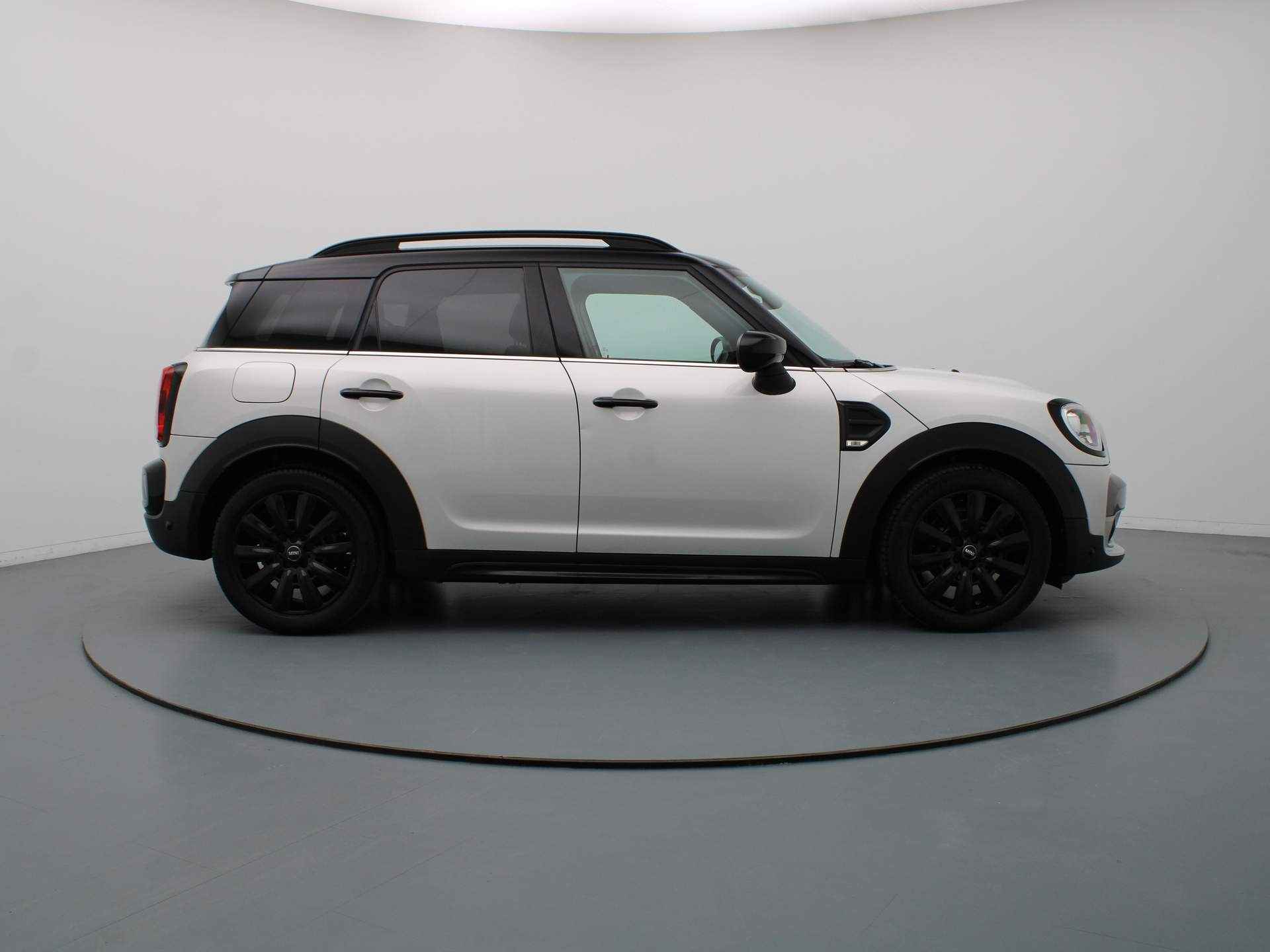 MINI Countryman 136pk Cooper White Silver Edition AUTOMAAT Climate | Harman Kardon | Head-Up | Leder | Panoramadak - 25/39