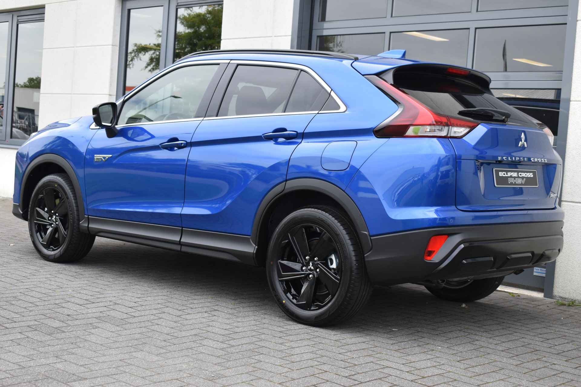 Mitsubishi Eclipse Cross 2.4 PHEV Black Edition - 4/32