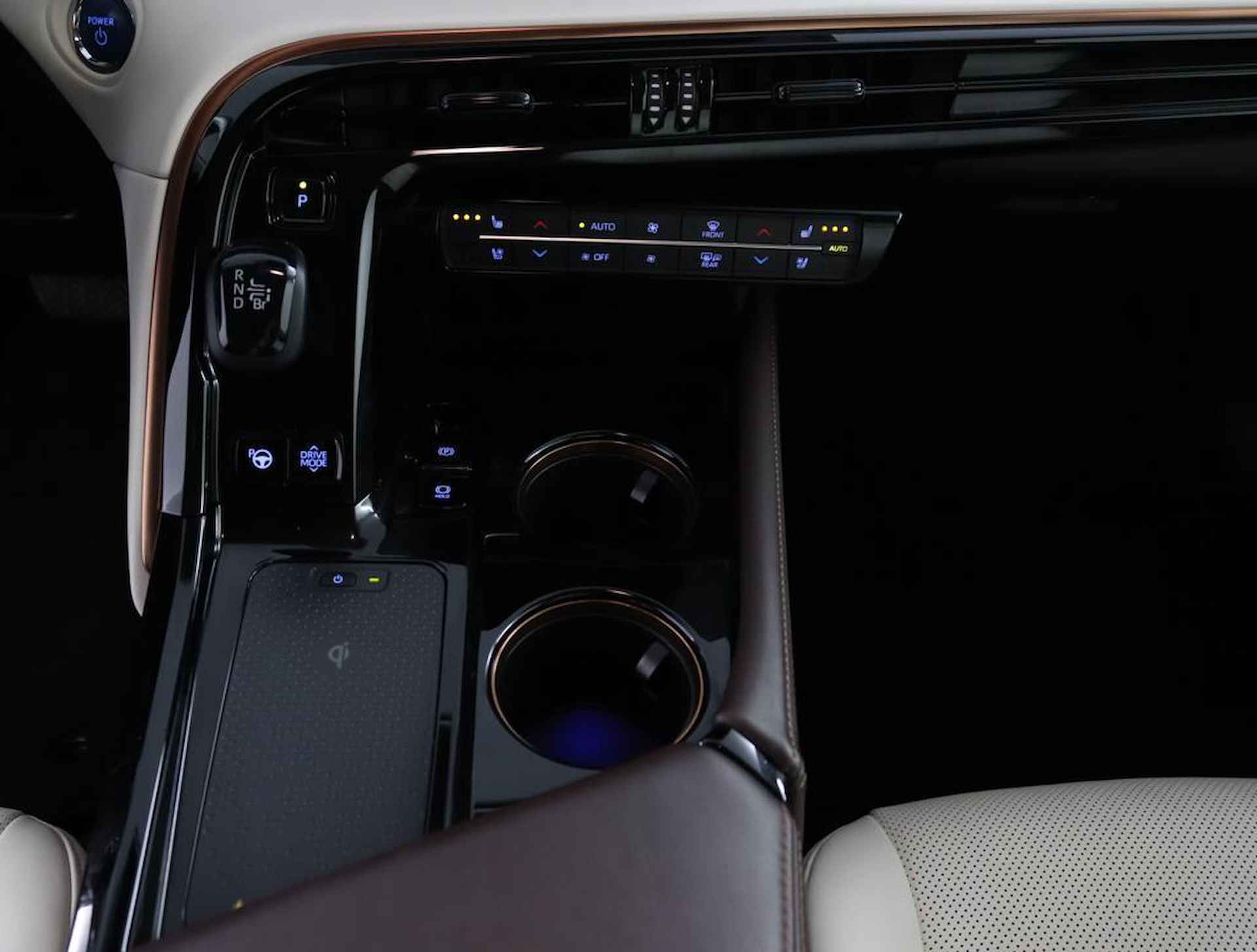 Toyota Mirai Prestige | Parkeer sensoren | 360 camera | Stoelventilatie | Navigatie | Apple carplay & Android auto | - 24/64