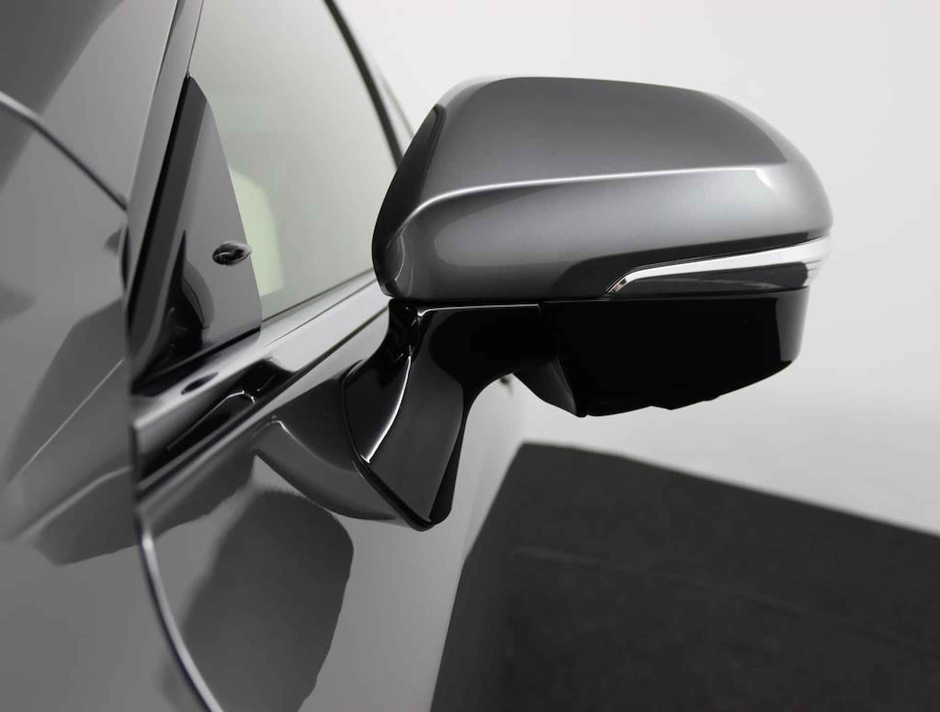Toyota Mirai Prestige | Parkeer sensoren | 360 camera | Stoelventilatie | Navigatie | Apple carplay & Android auto | - 36/64