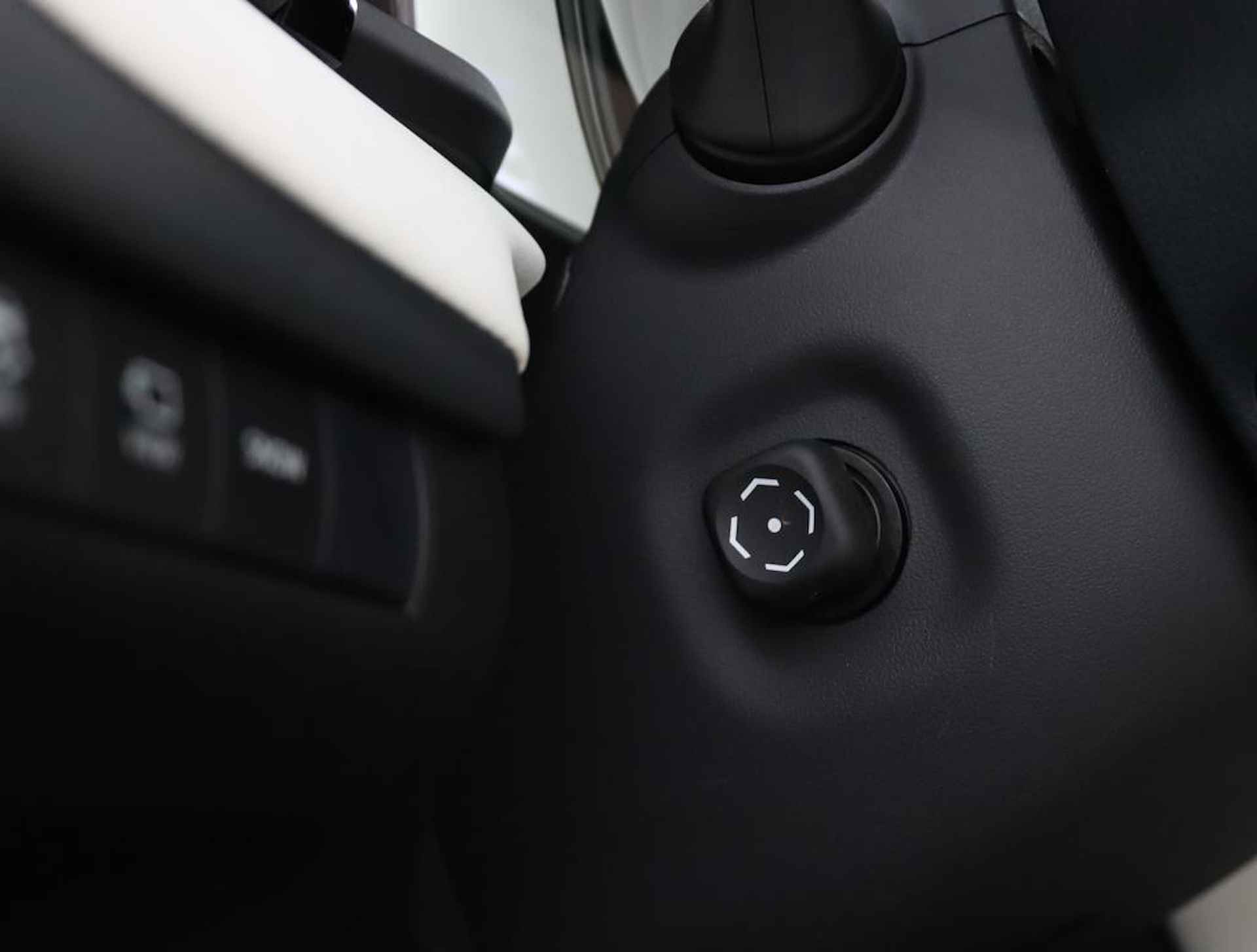 Toyota Mirai Prestige | Parkeer sensoren | 360 camera | Stoelventilatie | Navigatie | Apple carplay & Android auto | - 48/64