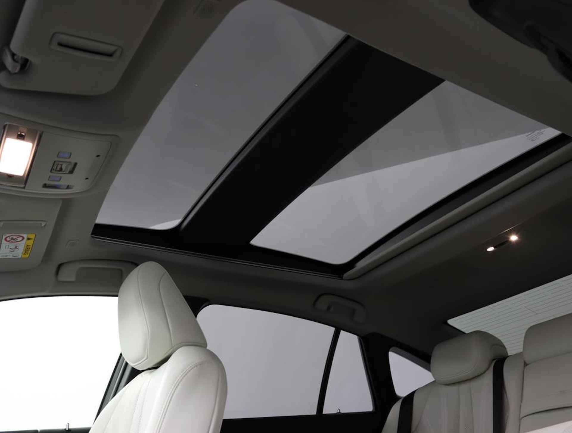 Toyota Mirai Prestige | Parkeer sensoren | 360 camera | Stoelventilatie | Navigatie | Apple carplay & Android auto | - 53/64