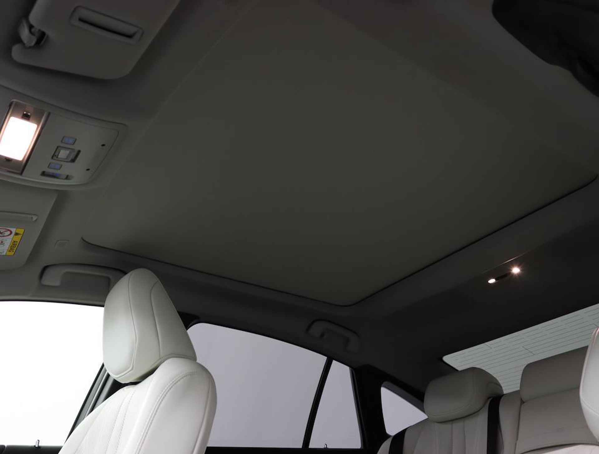 Toyota Mirai Prestige | Parkeer sensoren | 360 camera | Stoelventilatie | Navigatie | Apple carplay & Android auto | - 54/64