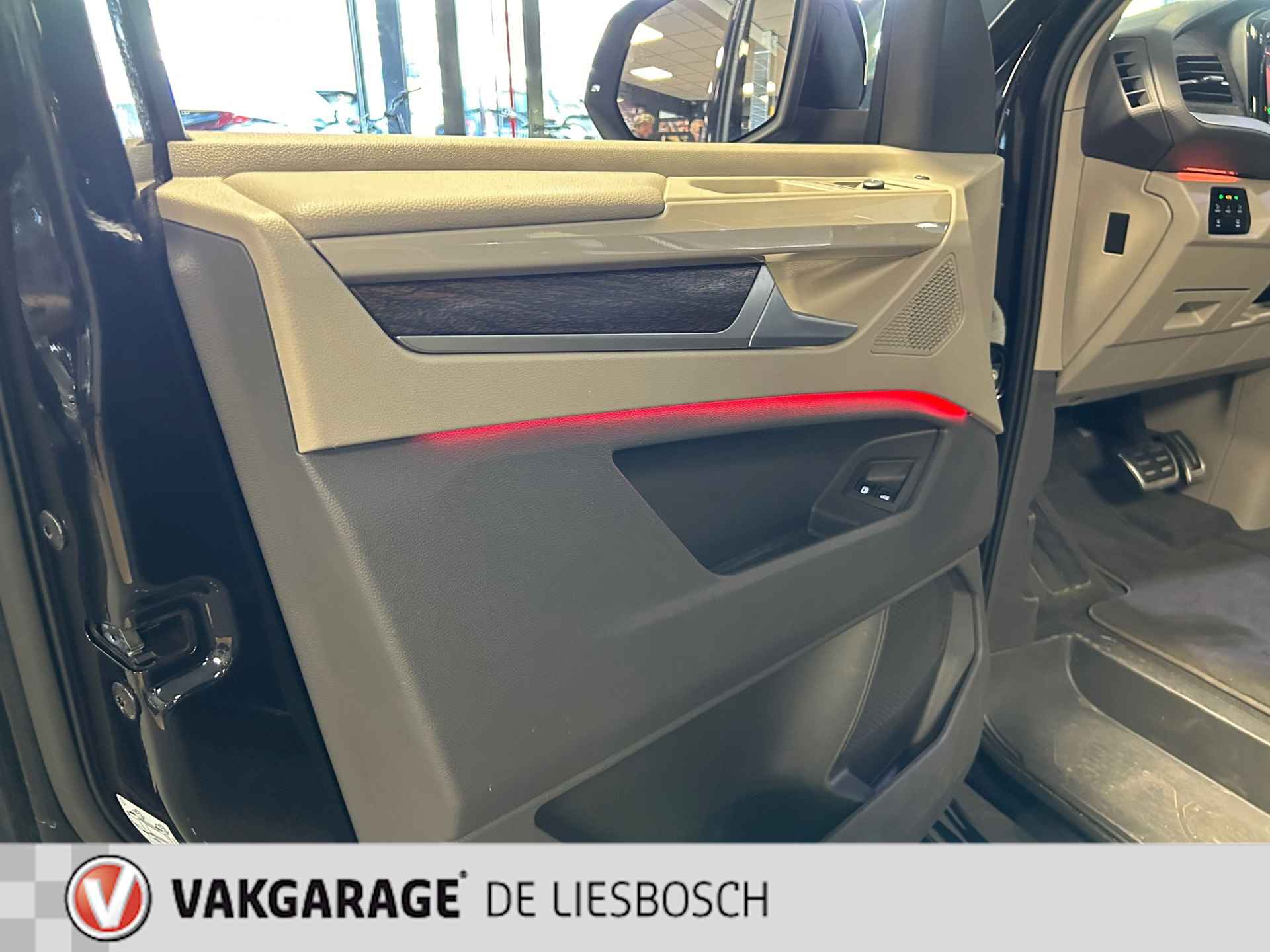 Volkswagen MULTIVAN 1.4 eHybrid L1H1 Life Business / 7 persoons / panorama-dak / leder / head-up / led matrix - 11/27