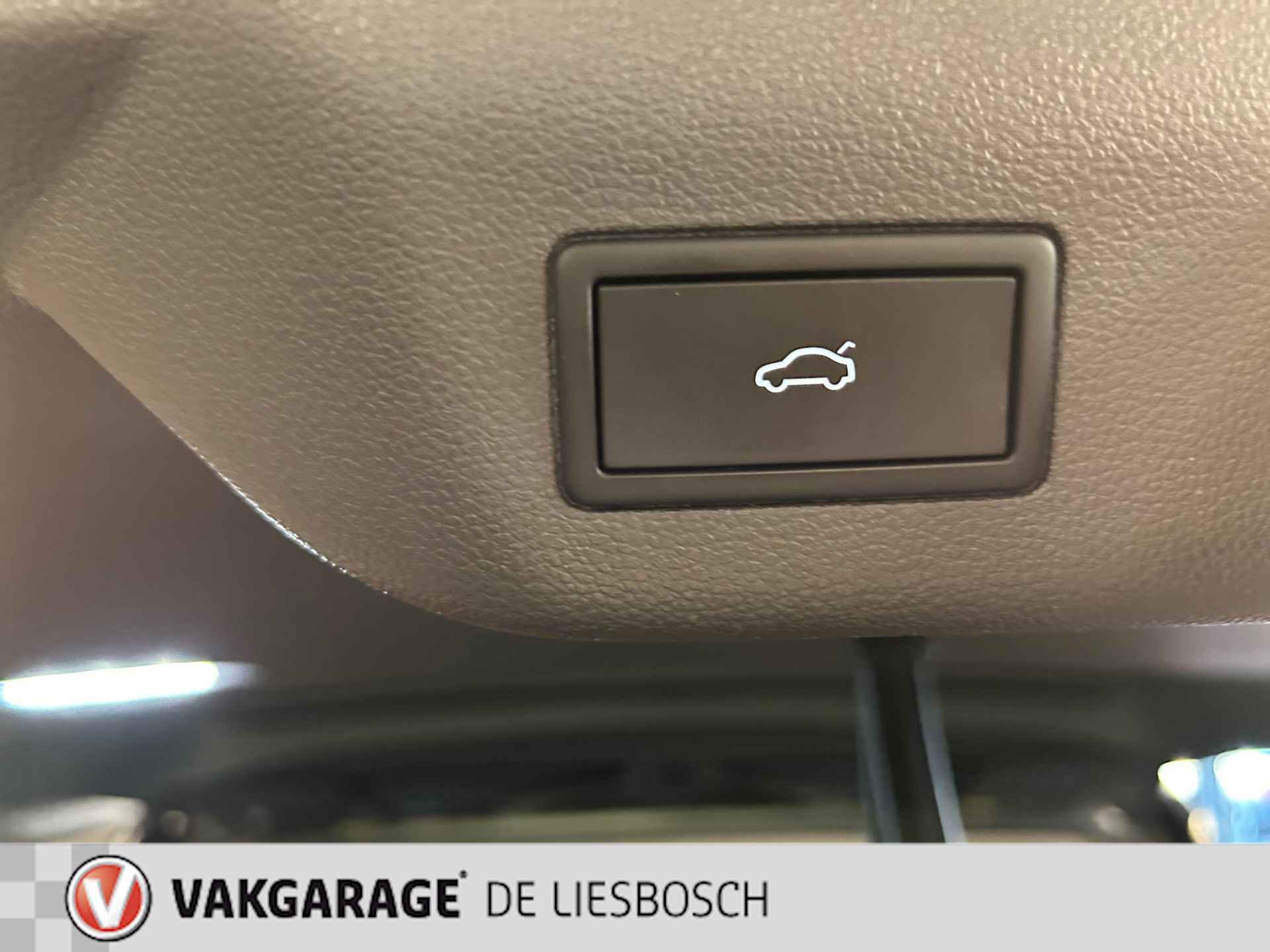 Volkswagen MULTIVAN 1.4 eHybrid L1H1 Life Business / 7 persoons / panorama-dak / leder / head-up / led matrix - 24/27