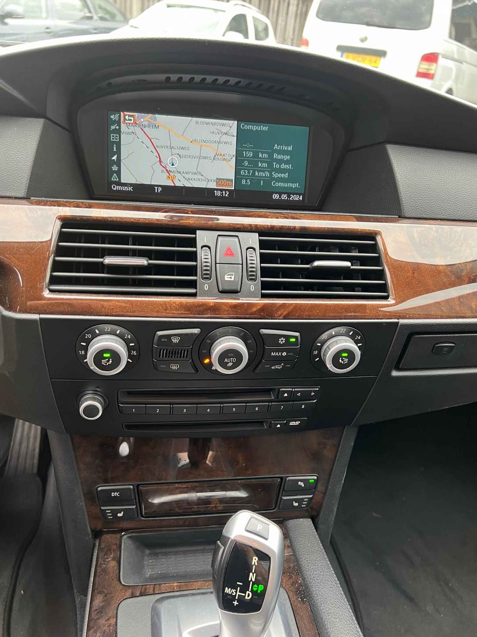 BMW 5-serie 523i Lci automaat / navi / trekhaak / leer / xenon / headup display. Youngtimer - 10/18