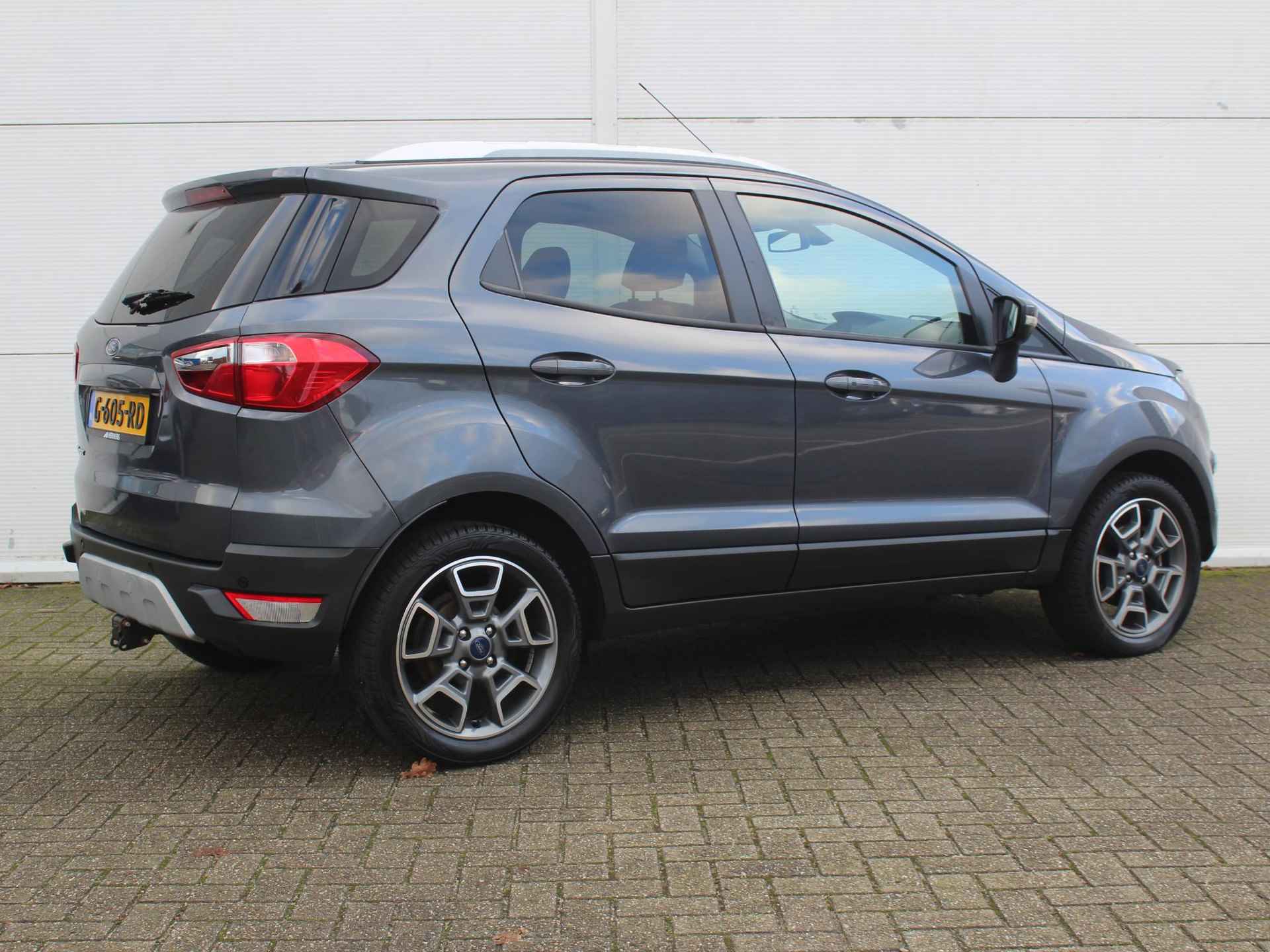 Ford EcoSport 1.5 Ti-VCT Titanium AUTOMAAT / Trekhaak Afneembaar / Stoelverwarming / Navigatie / Cruise Control / Keyless Entry & Start / - 3/42