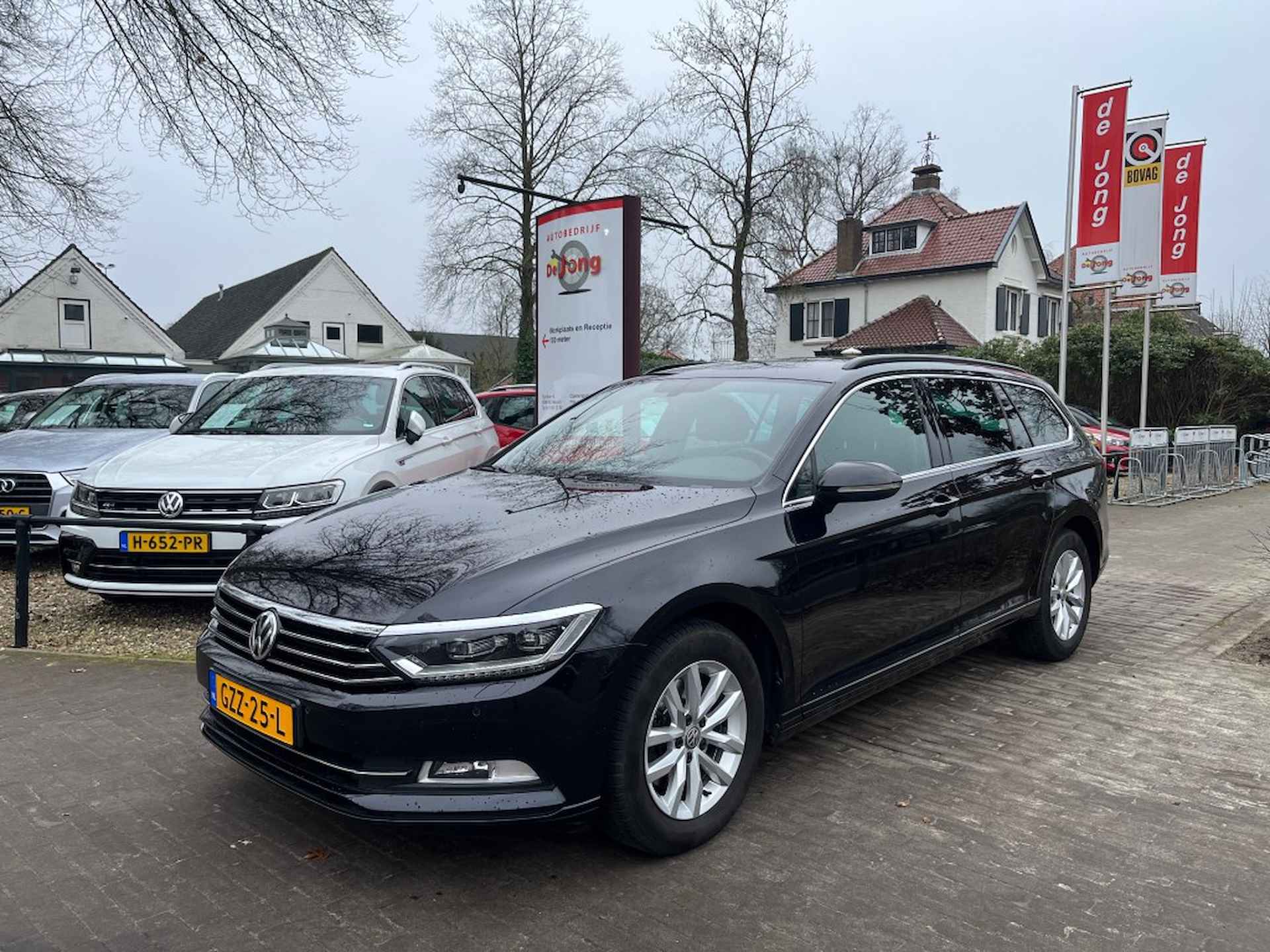 VOLKSWAGEN Passat VARIANT 1.6 TDI HIGHLINE / ADAP. CRUISE / ELEK. TREKHAAK / NAVI