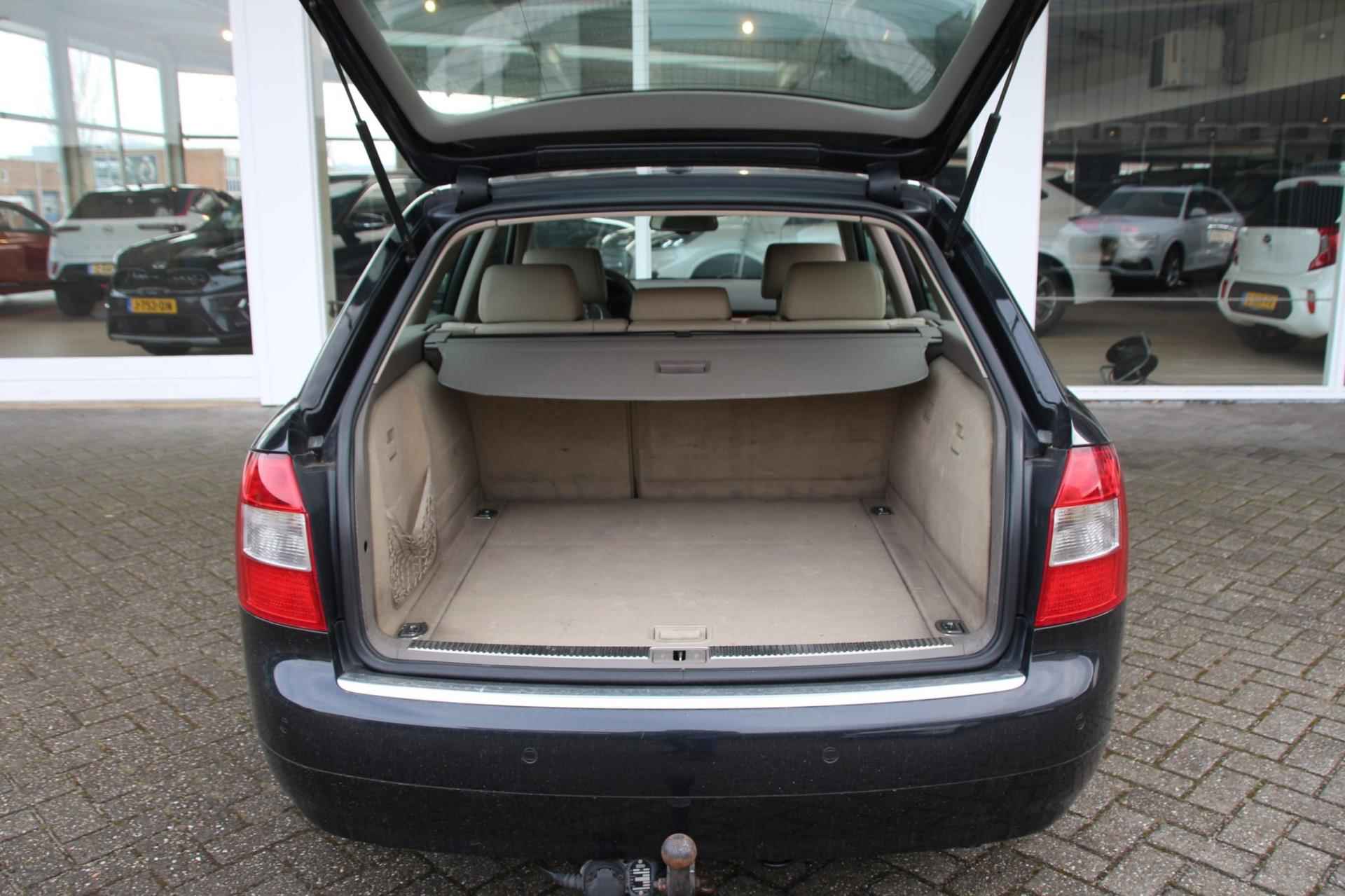 Audi A4 Avant 2.5 TDI quattro Pro Line | YOUNGTIMER | LEDER | BOSE - 32/39