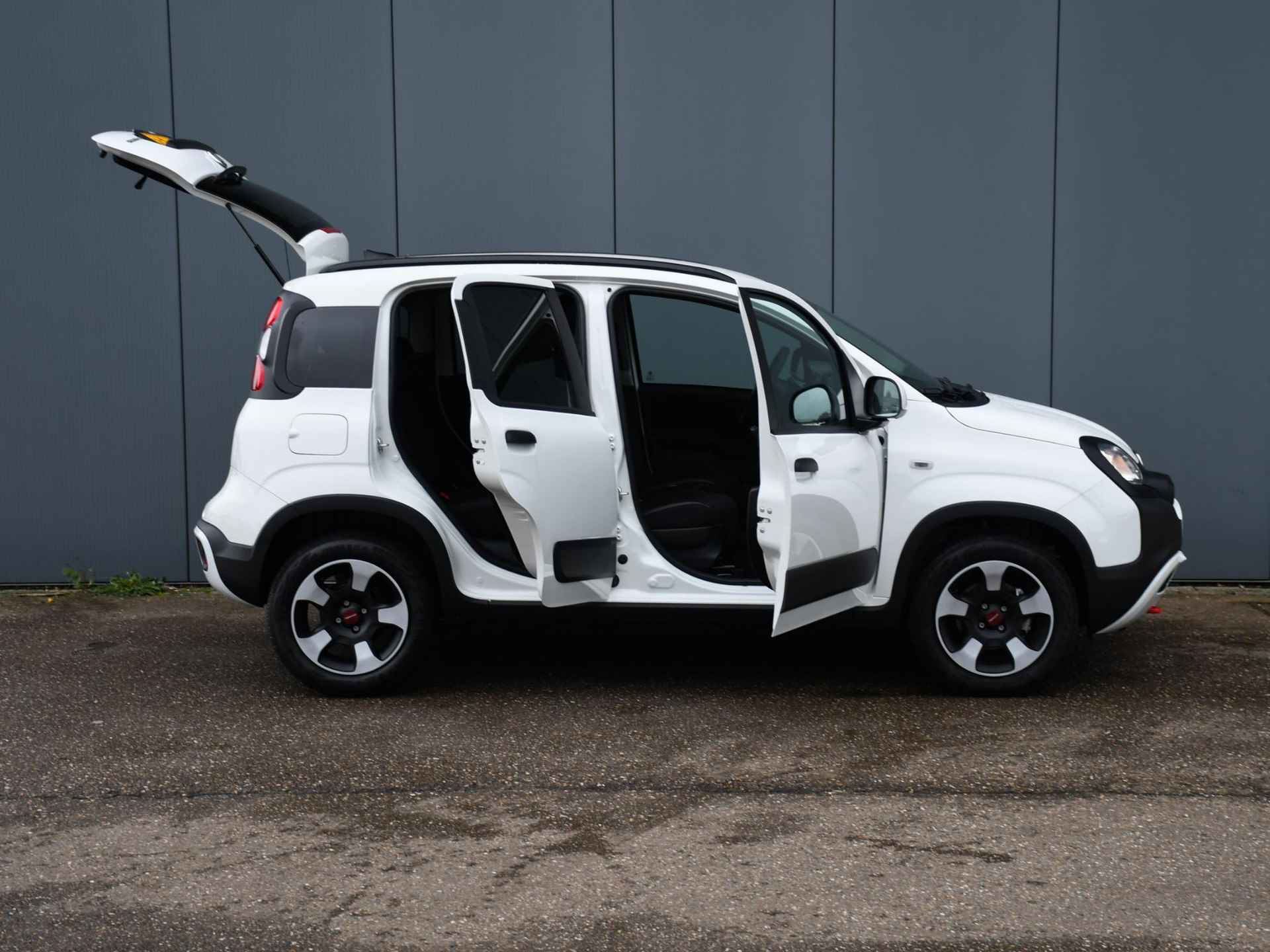 Fiat Panda Cross 1.0 Hybrid 70pk PDC ACHTER | APPLE-CARPLAY | DAB | 15''LM | AIRCO - 22/23