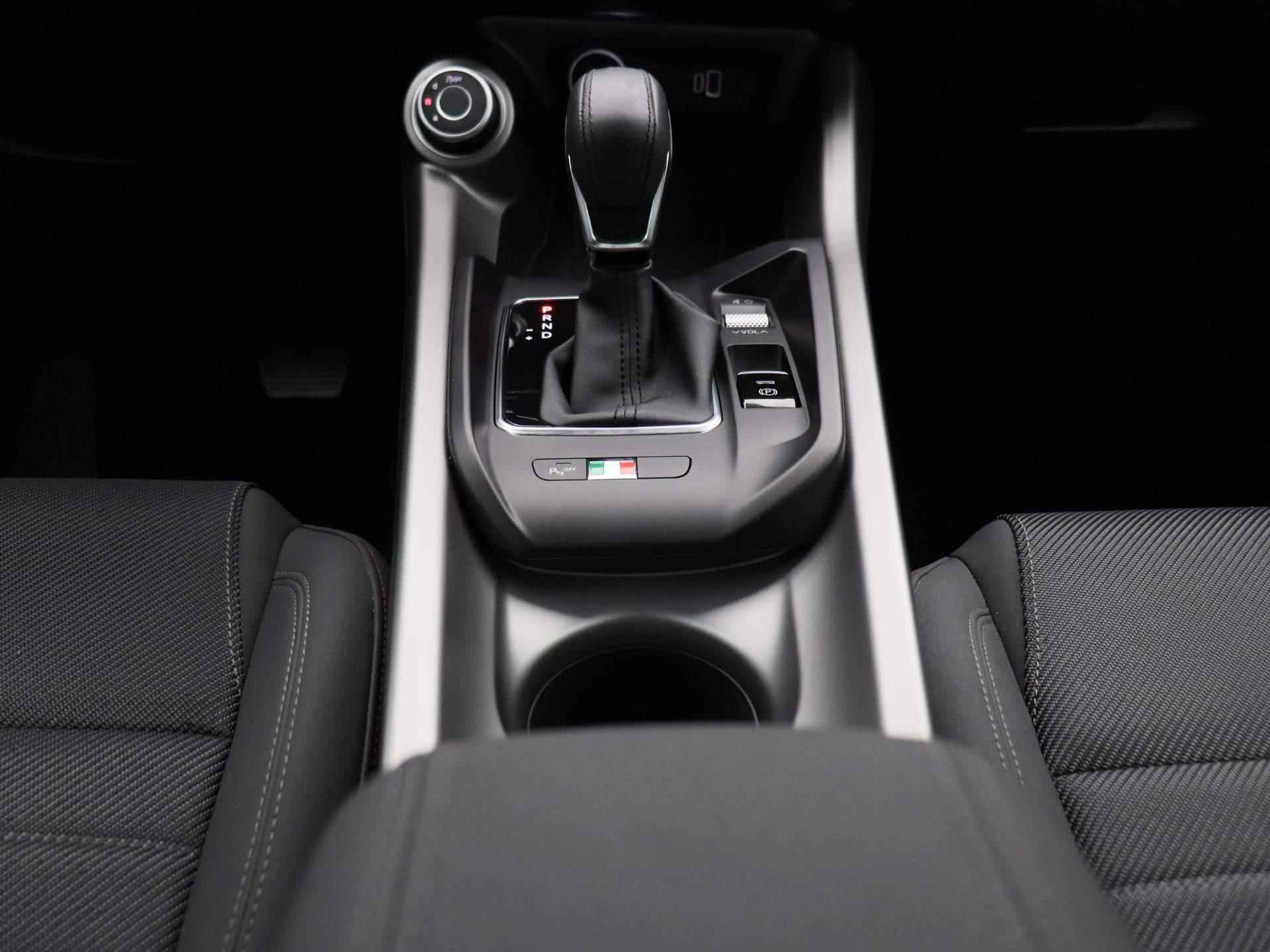 Alfa Romeo Tonale 1.5T Hybrid Sprint | Navigatie | Climate control | Parkeersensoren - 10/43