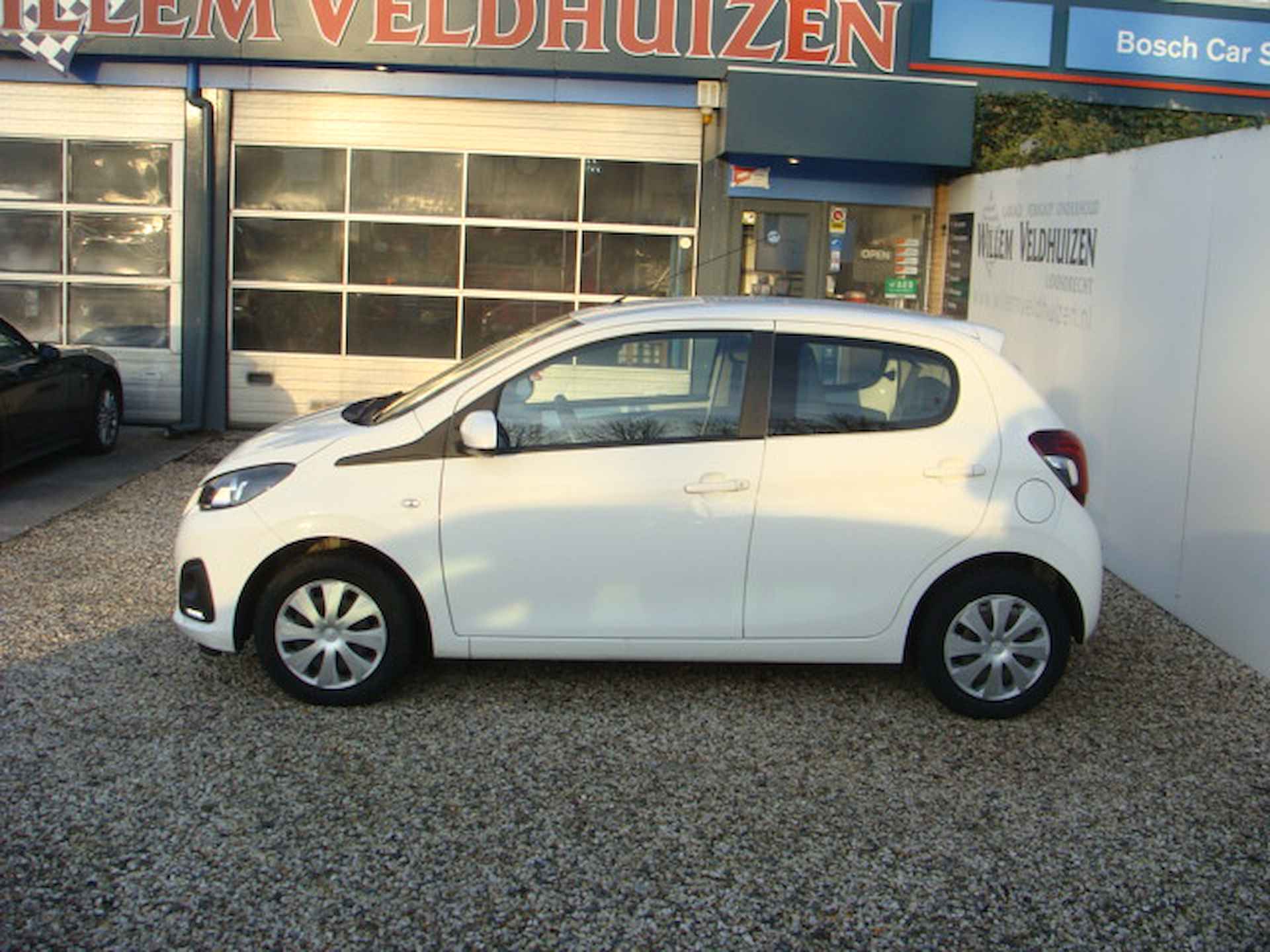 Peugeot 108 1.0 VTi Automaat 5drsActive - 2/25