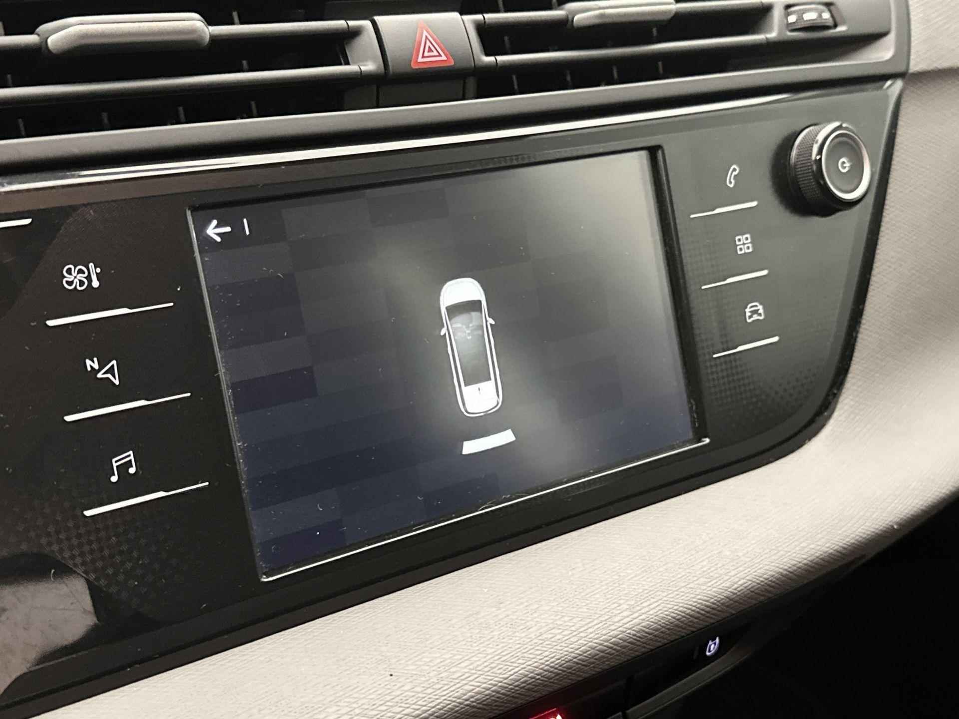 Citroen C4 SpaceTourer MPV Feel 130 pk Automaat | Navigatie | Parkeersensoren Achter | LED Dagrijverlichting | Keyless Entry/Start | Lederen Stuurwiel | Climate Control | Cruise Control | 16" Lichtmetalen Velgen | Apple Carplay/Android Auto | - 28/32