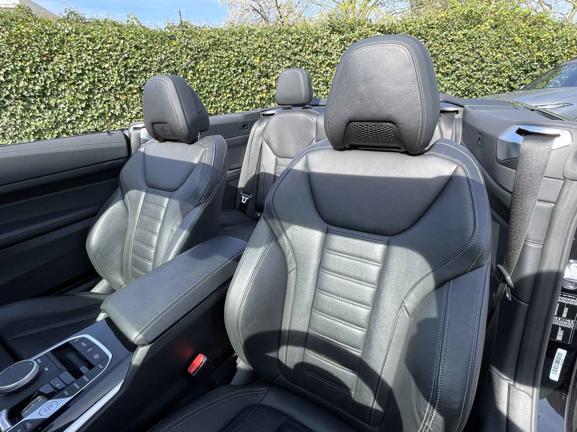 BMW 4 Serie Cabrio 420i | M-Sport | Curved display | LCI | Laser | Stoel + stuurver. | HiFi - 11/30