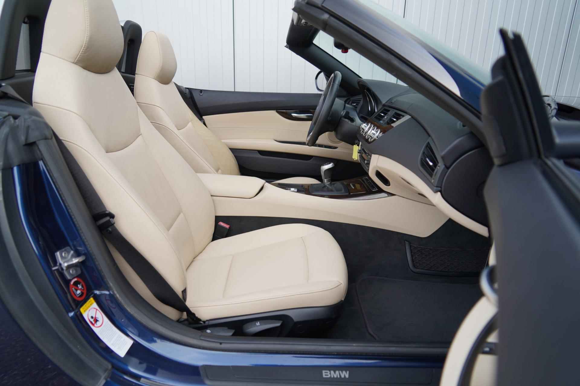 BMW Z4 Roadster SDrive23i / 6 Cilinder / Leder / Climate / Stoelverw. / Elek. Kap / PDC V+A - 5/33