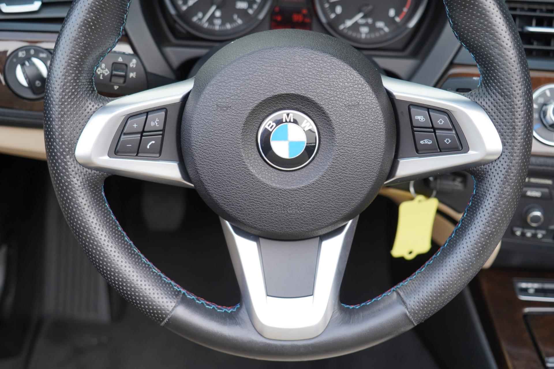 BMW Z4 Roadster SDrive23i / 6 Cilinder / Leder / Climate / Stoelverw. / Elek. Kap / PDC V+A - 11/33