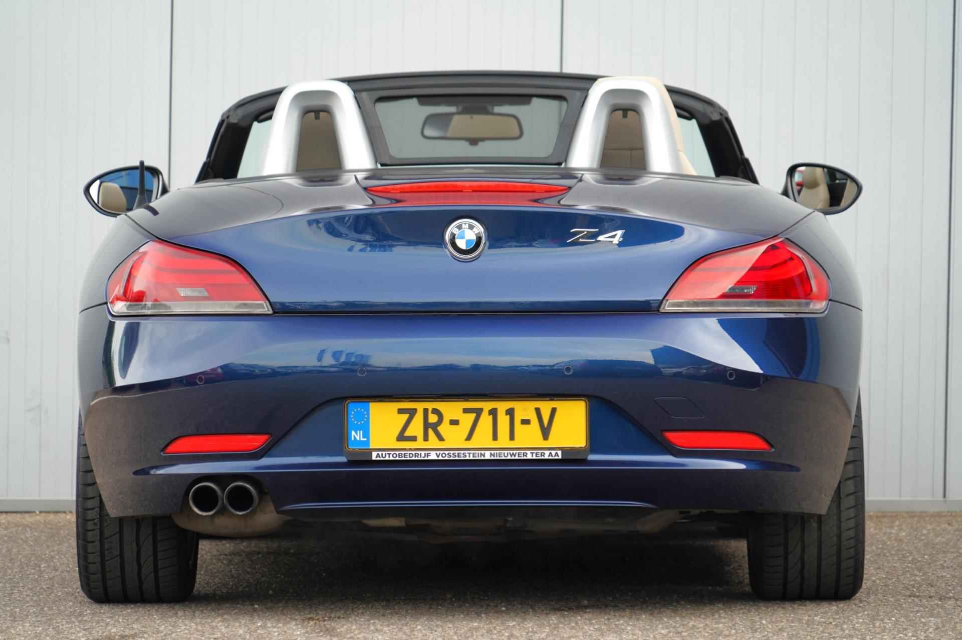 BMW Z4 Roadster SDrive23i / 6 Cilinder / Leder / Climate / Stoelverw. / Elek. Kap / PDC V+A - 21/33