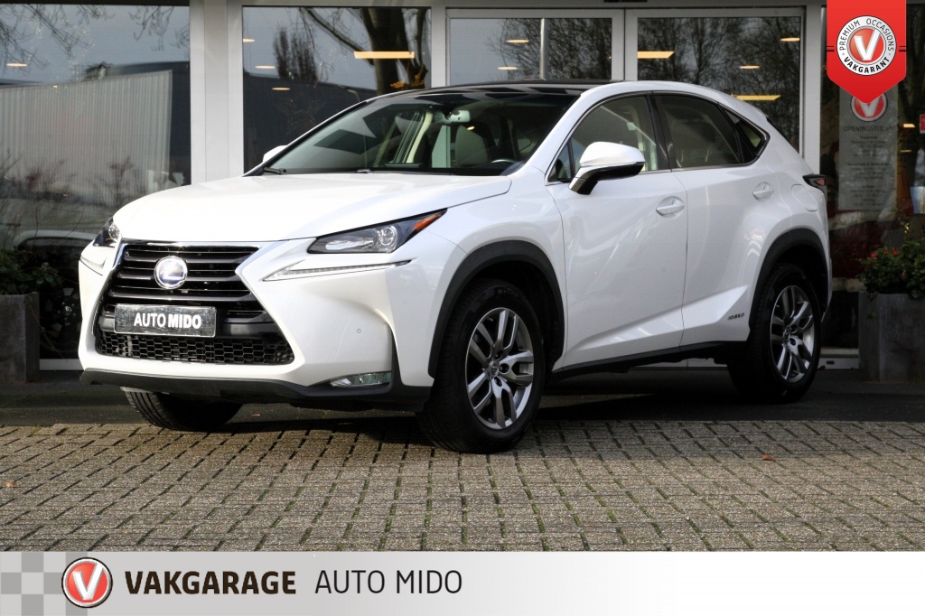 Lexus NX 300h AWD Luxury Line -Panorama dak-