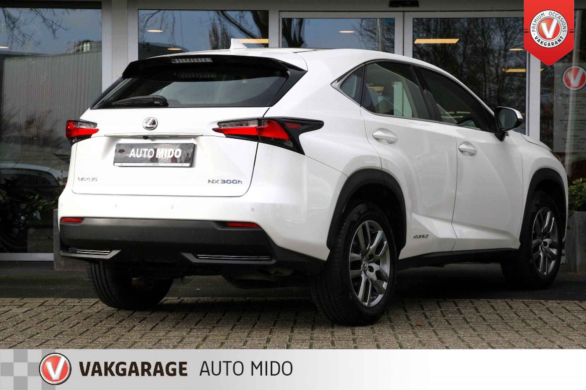 Lexus NX 300h AWD Luxury Line -Panorama dak- - 2/54