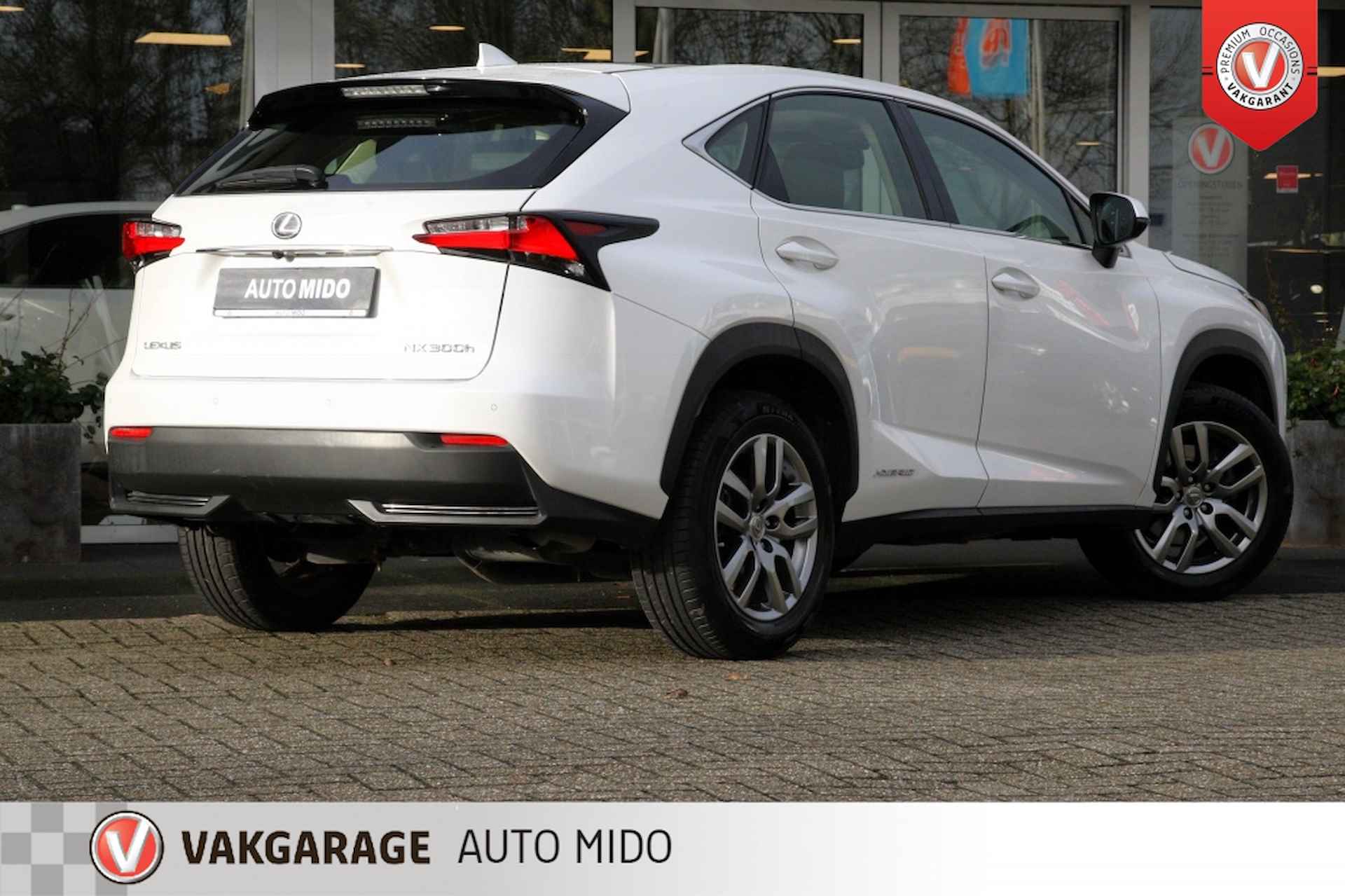 Lexus NX 300h AWD Luxury Line -Panorama dak- - 20/54