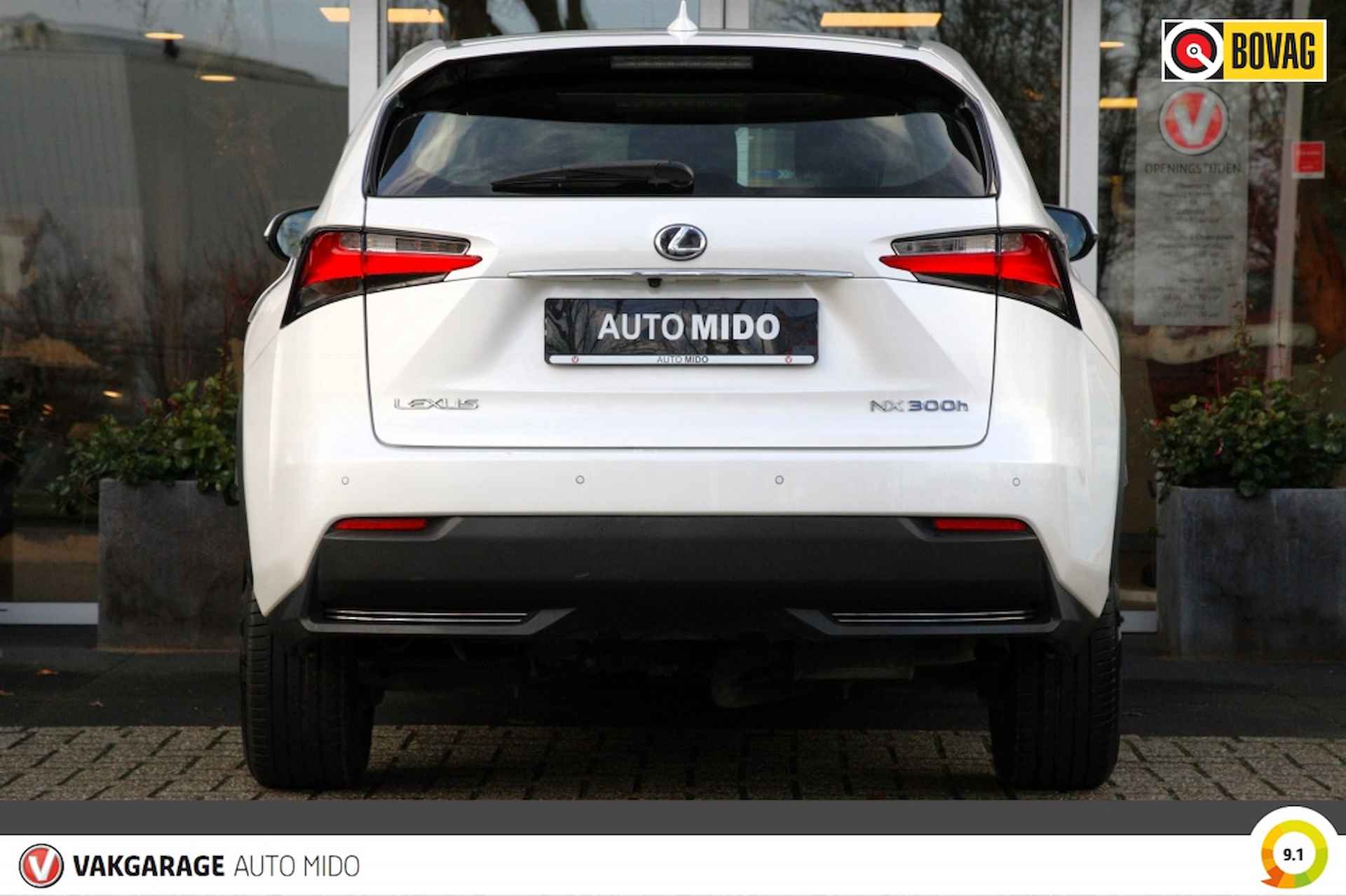 Lexus NX 300h AWD Luxury Line -Panorama dak- - 8/54